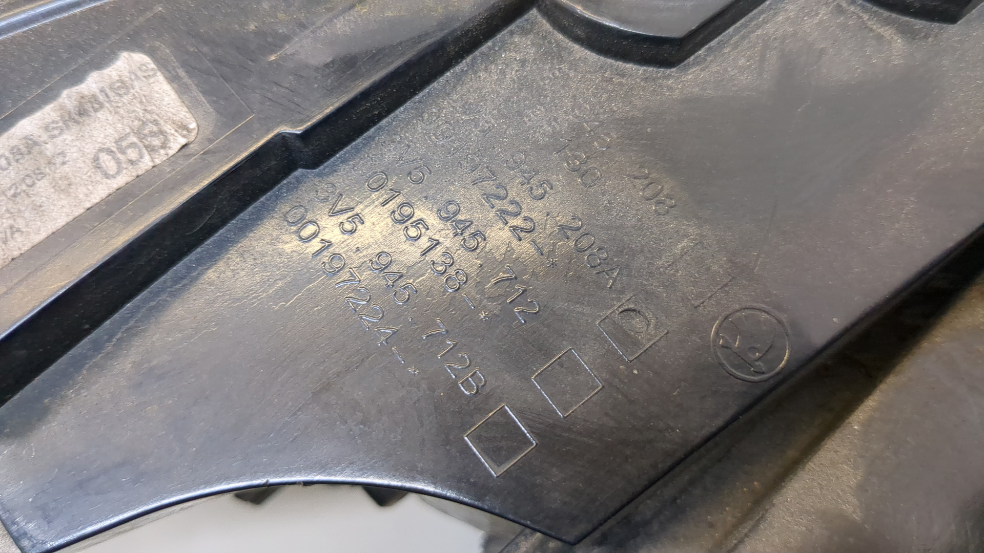 Фонарь задний правый