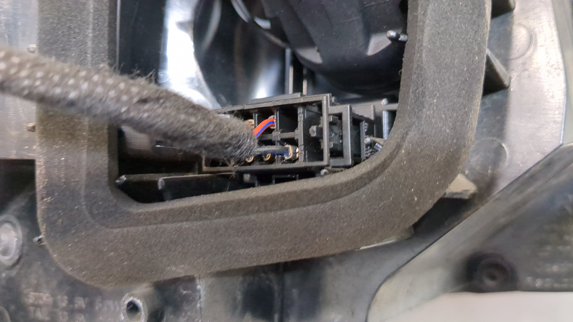 Фонарь задний правый