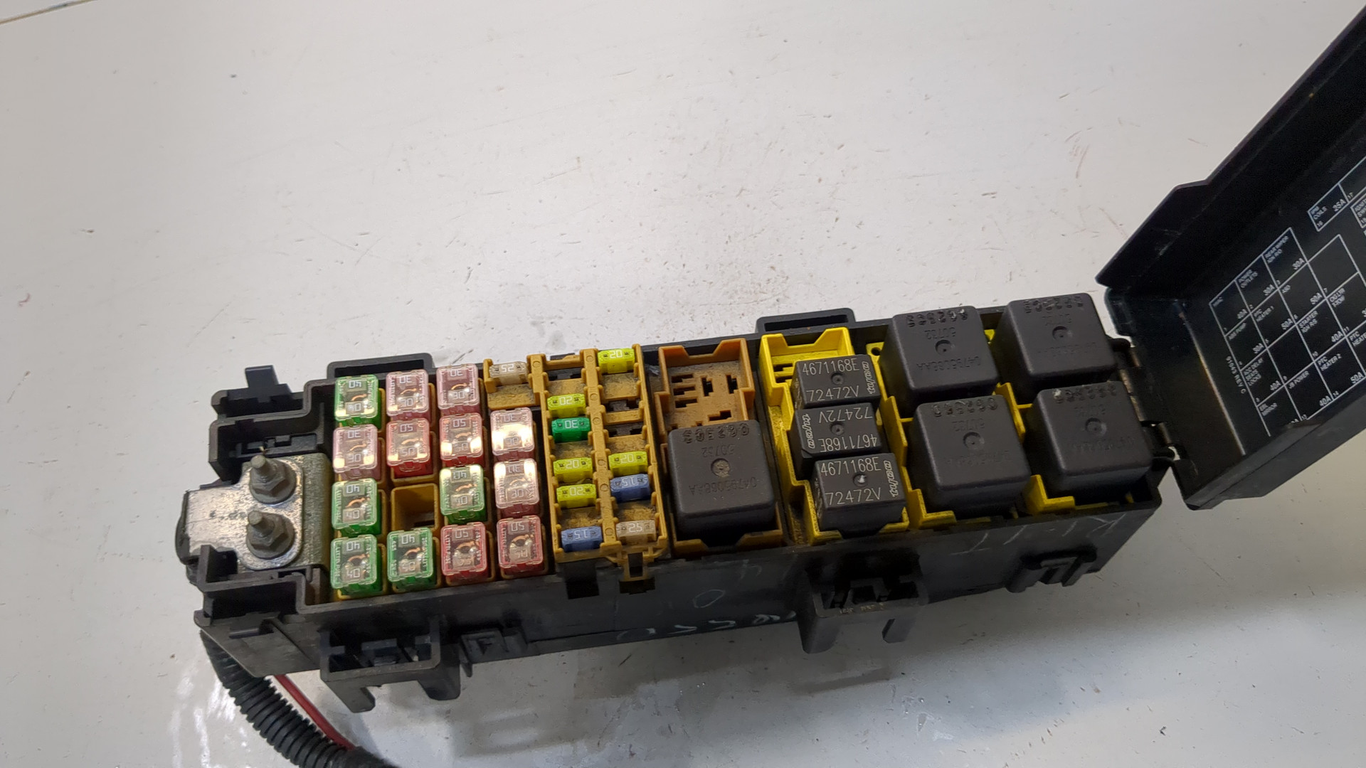 Блок предохранителей