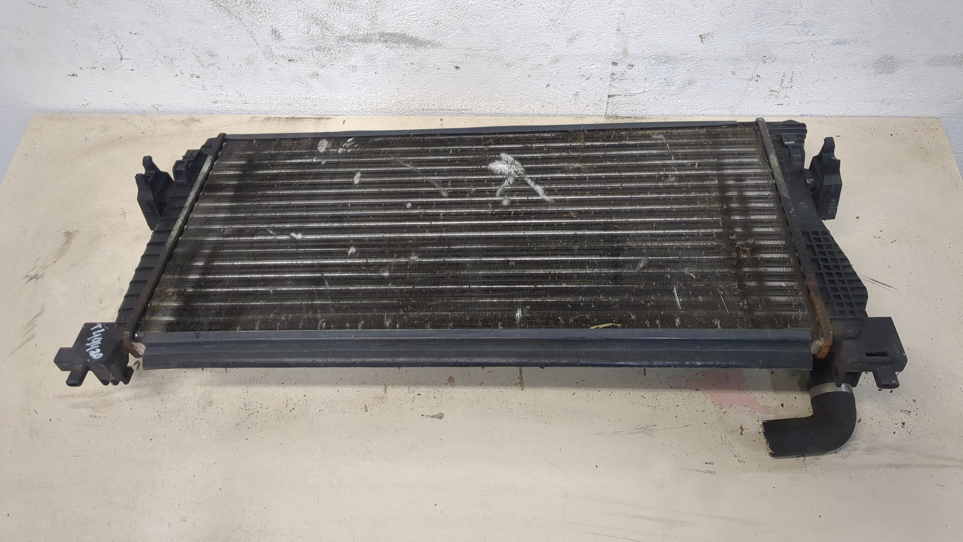 Радиатор охлаждения двигателя основной