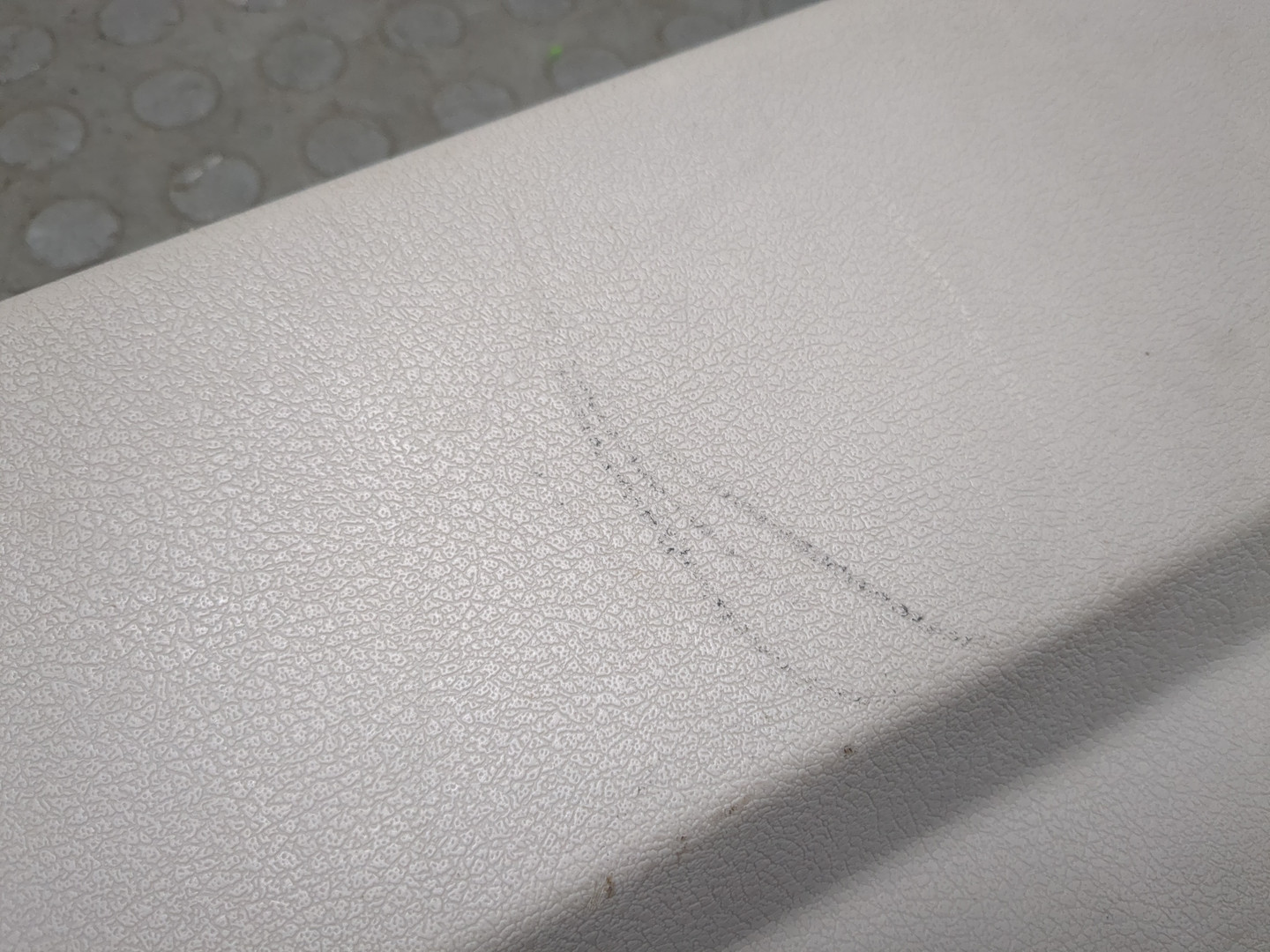 Обшивка двери багажника