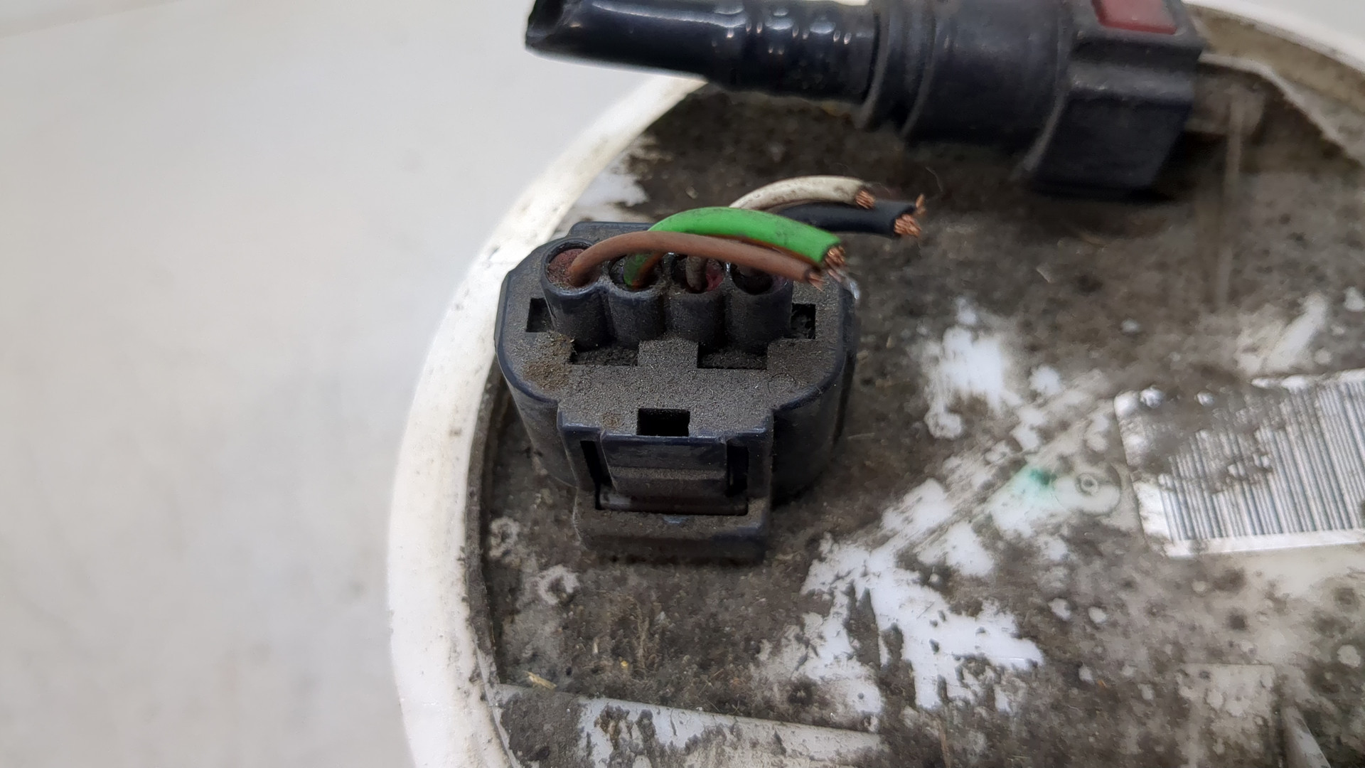 Насос топливный электрический