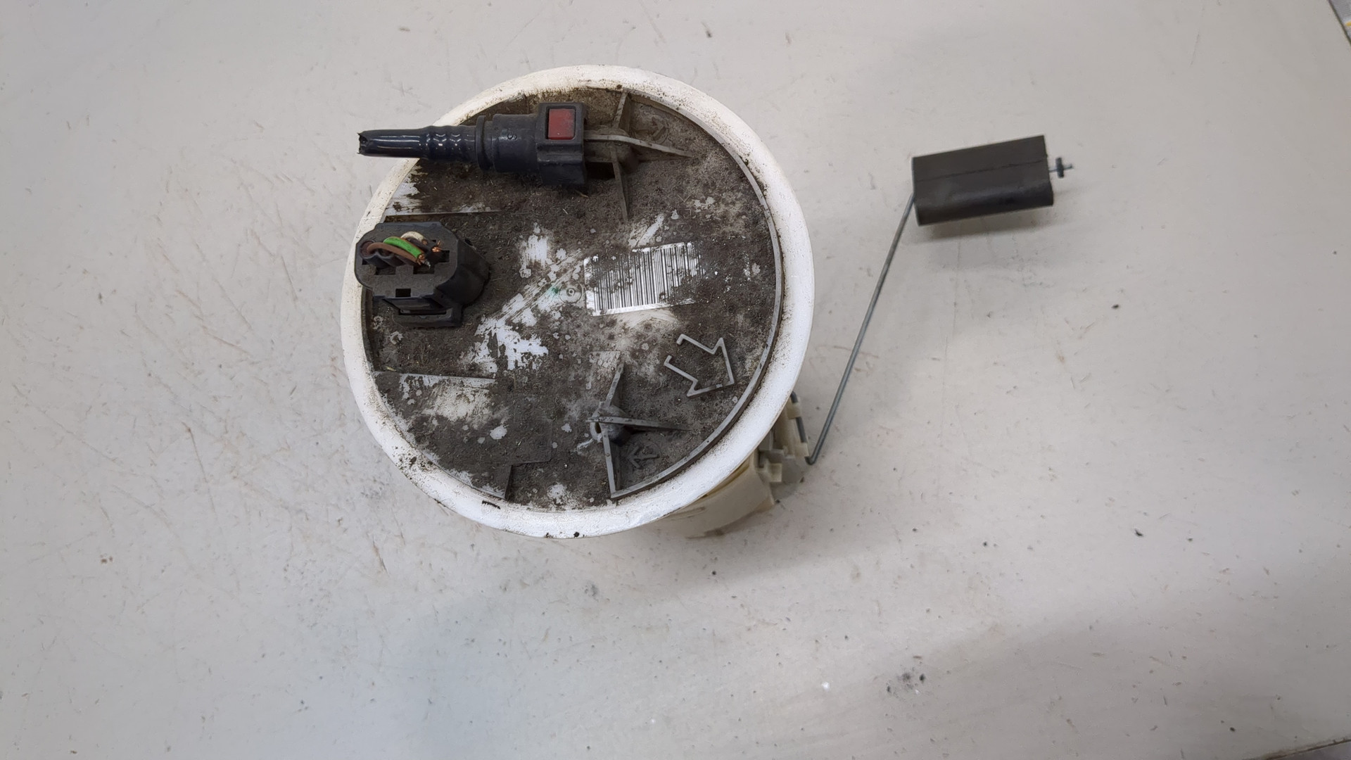 Насос топливный электрический