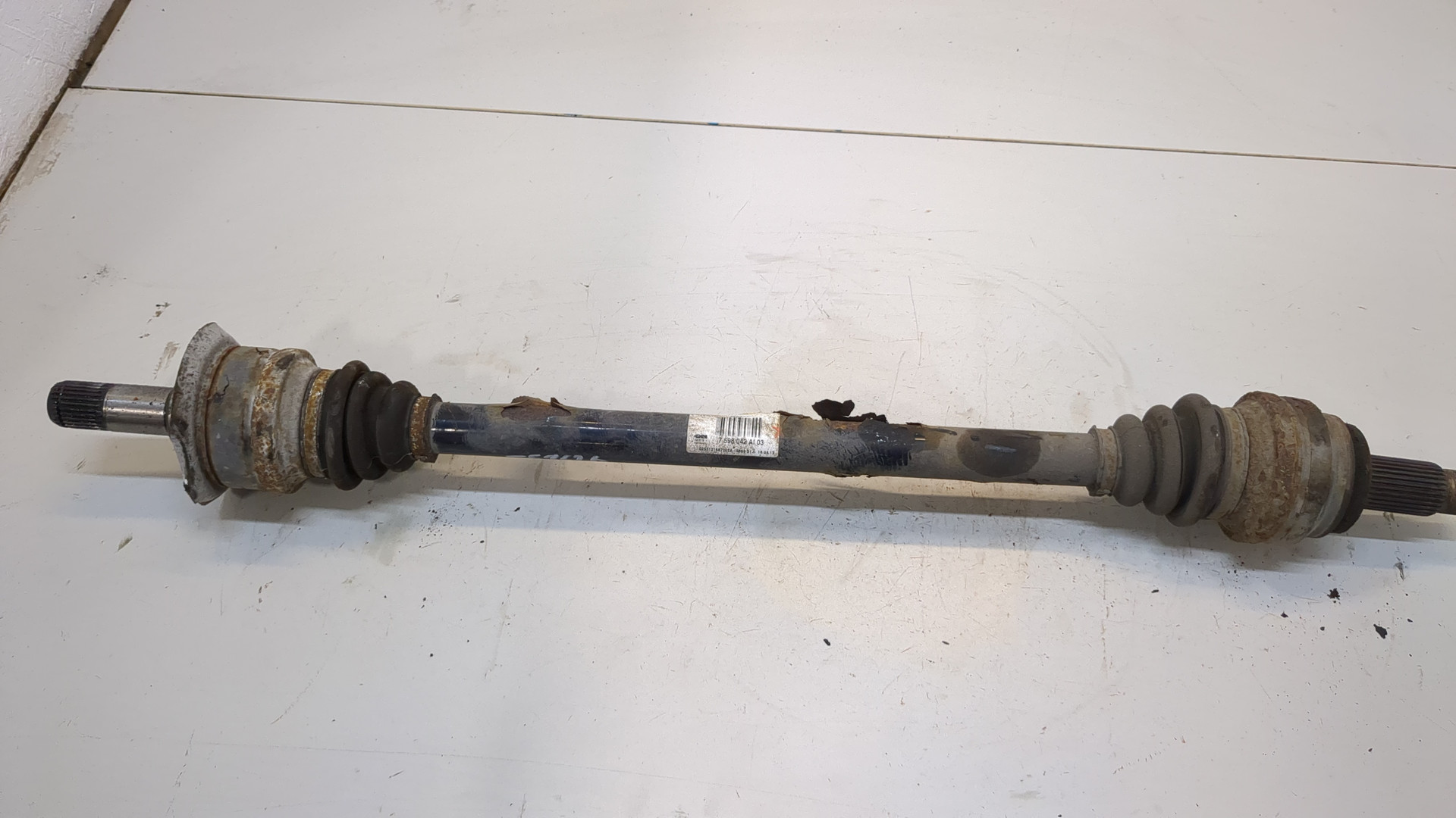 Полуось задняя правая