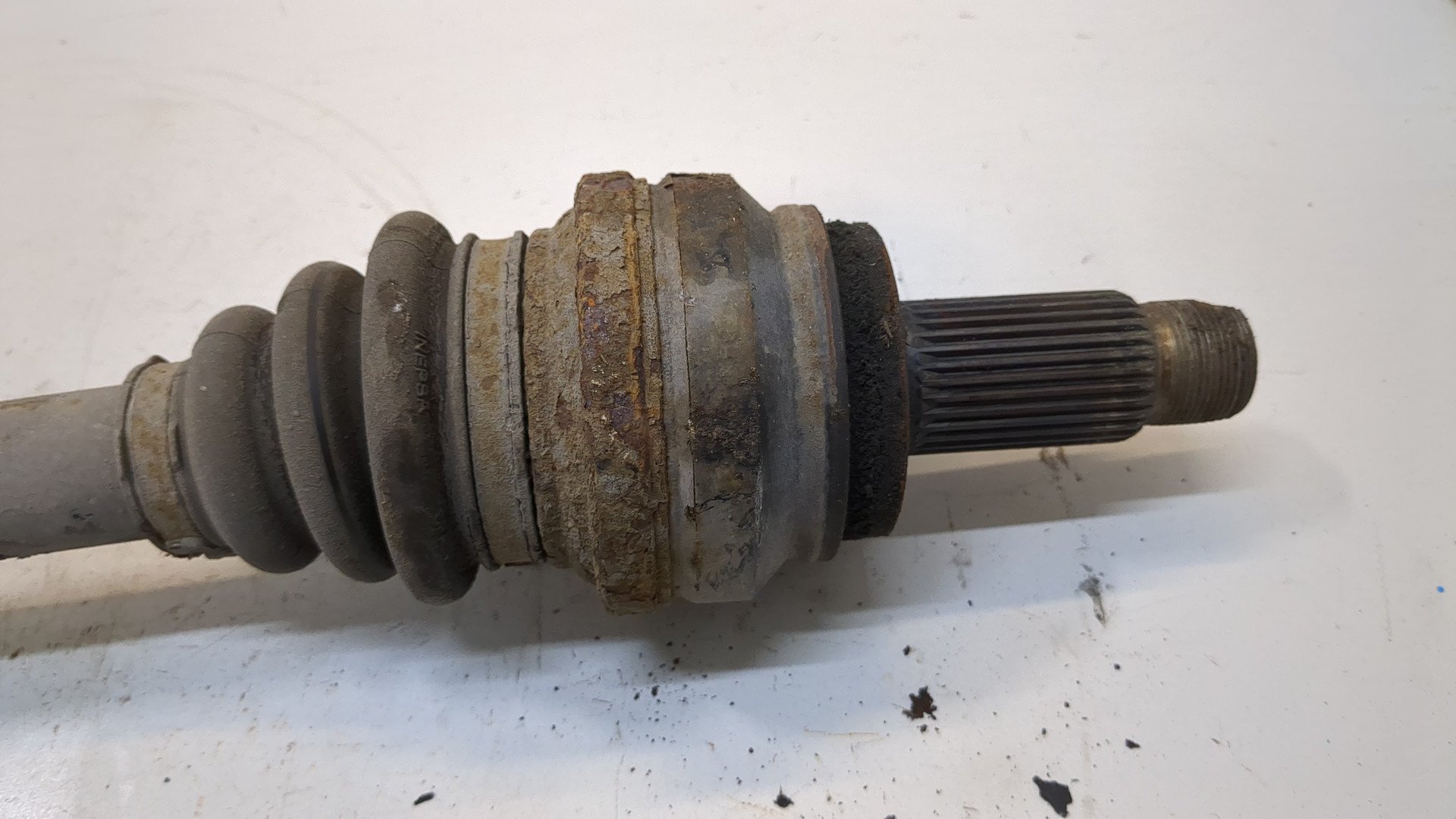 Полуось задняя правая