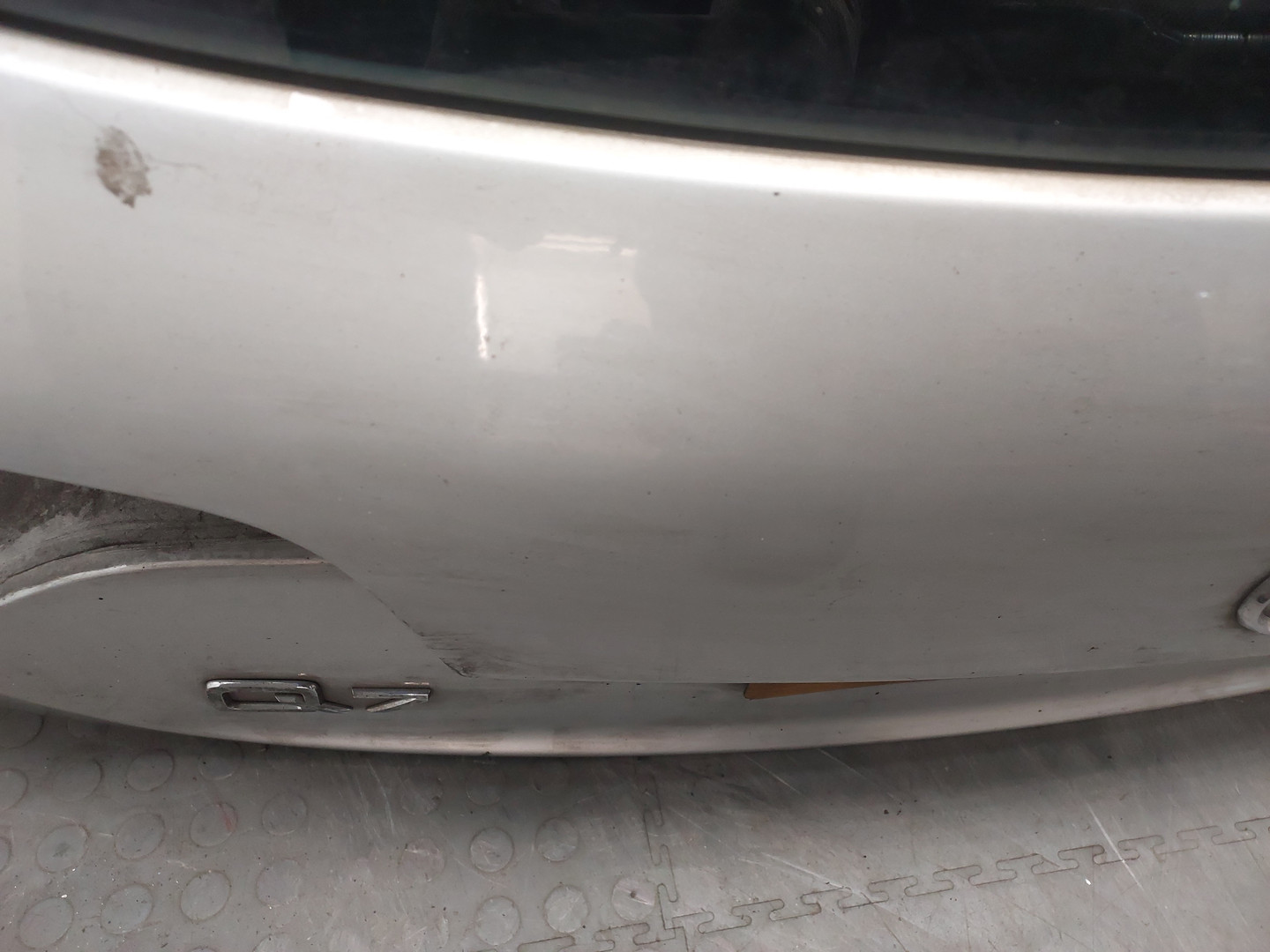 Дверь багажника