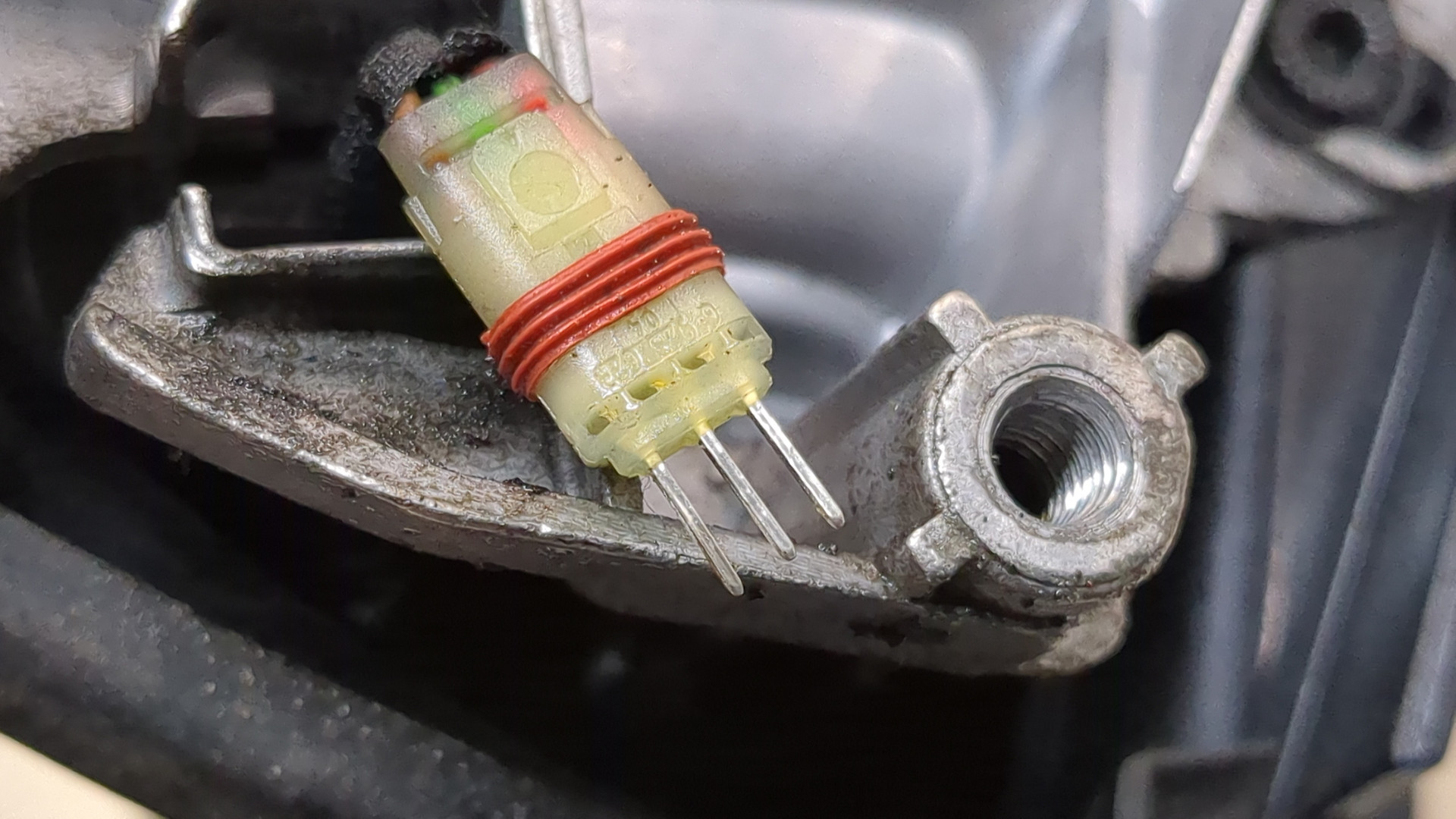 Зеркало правое электрическое