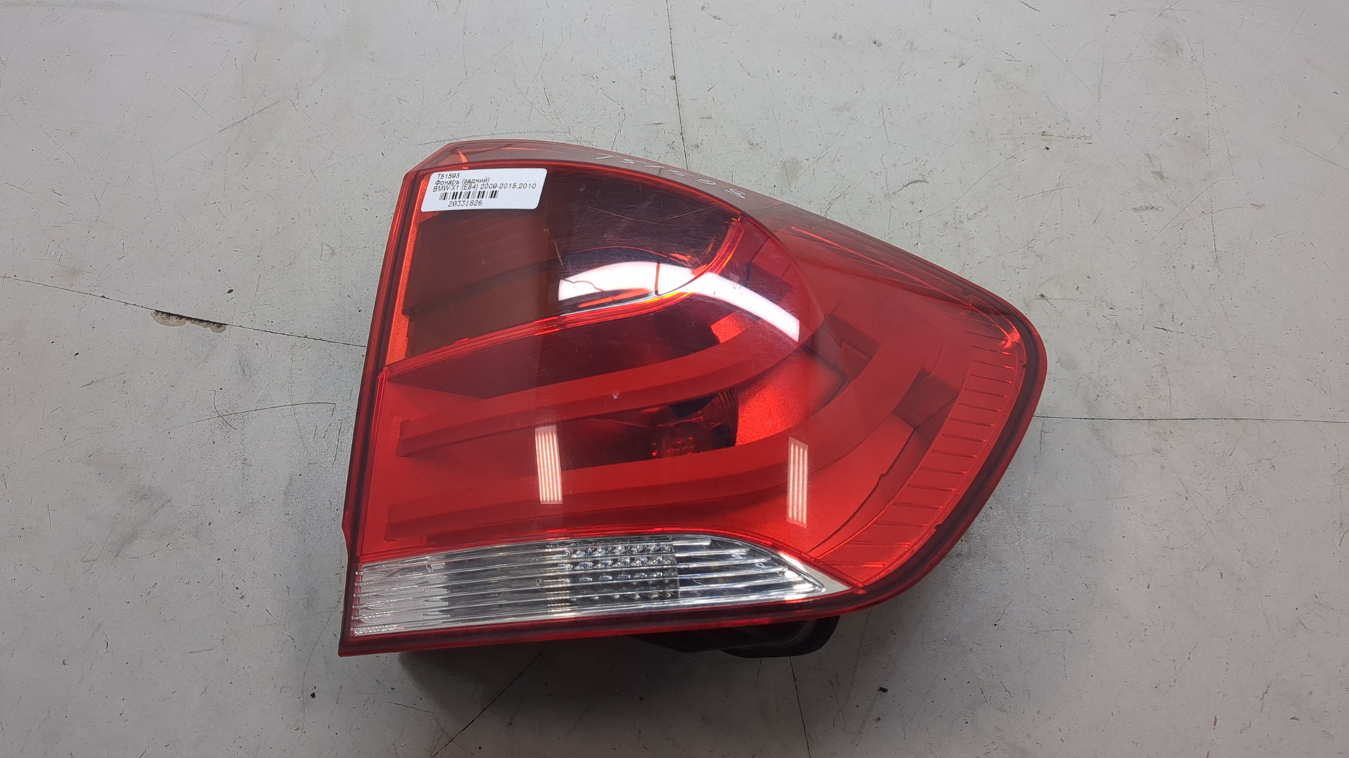 Фонарь задний правый