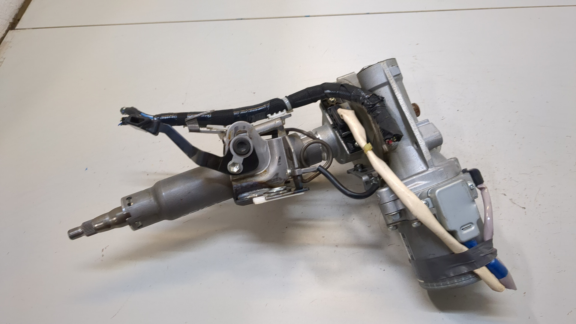 Серводвигатель рулевой рейки