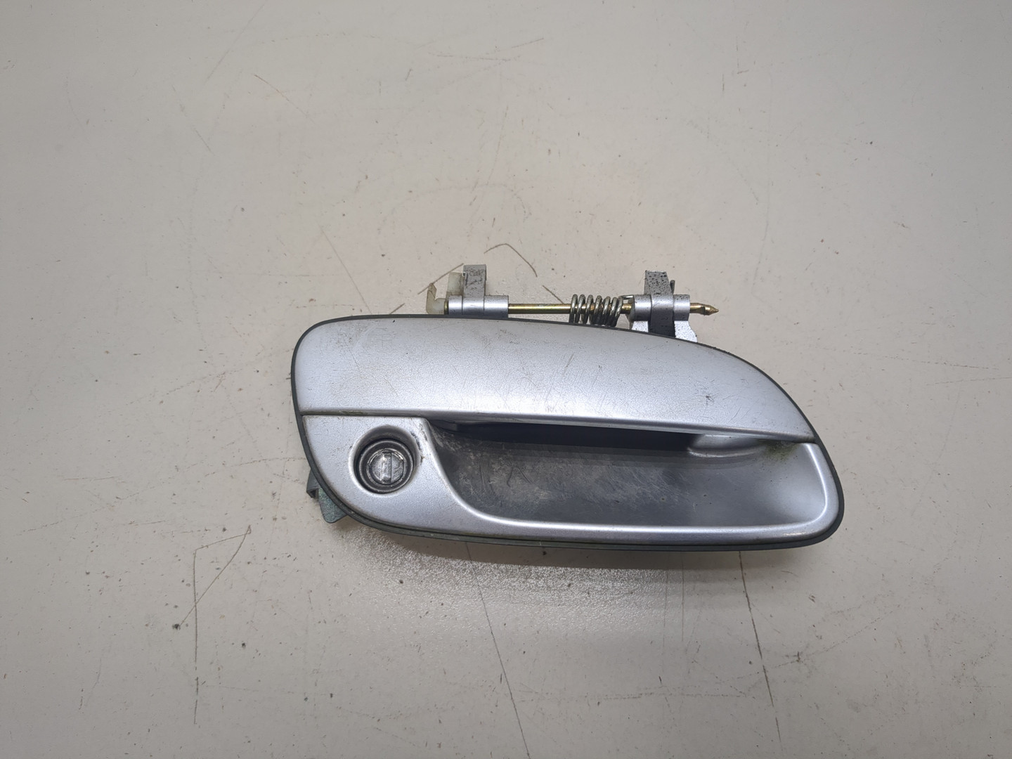 Ручка двери наружная