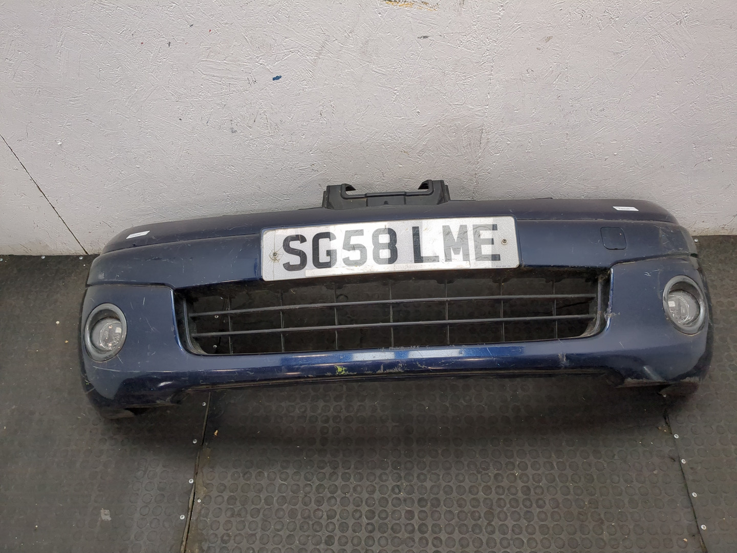 Бампер передний