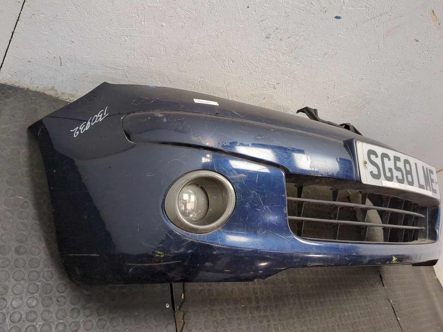 Бампер передний