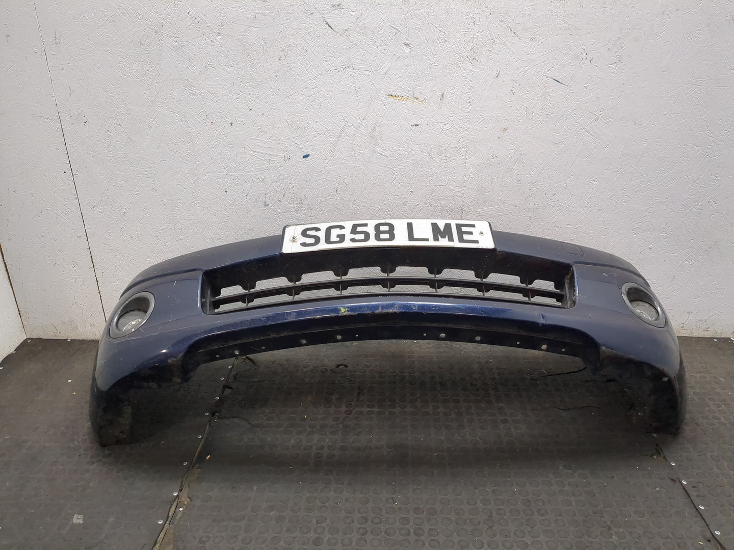 Бампер передний