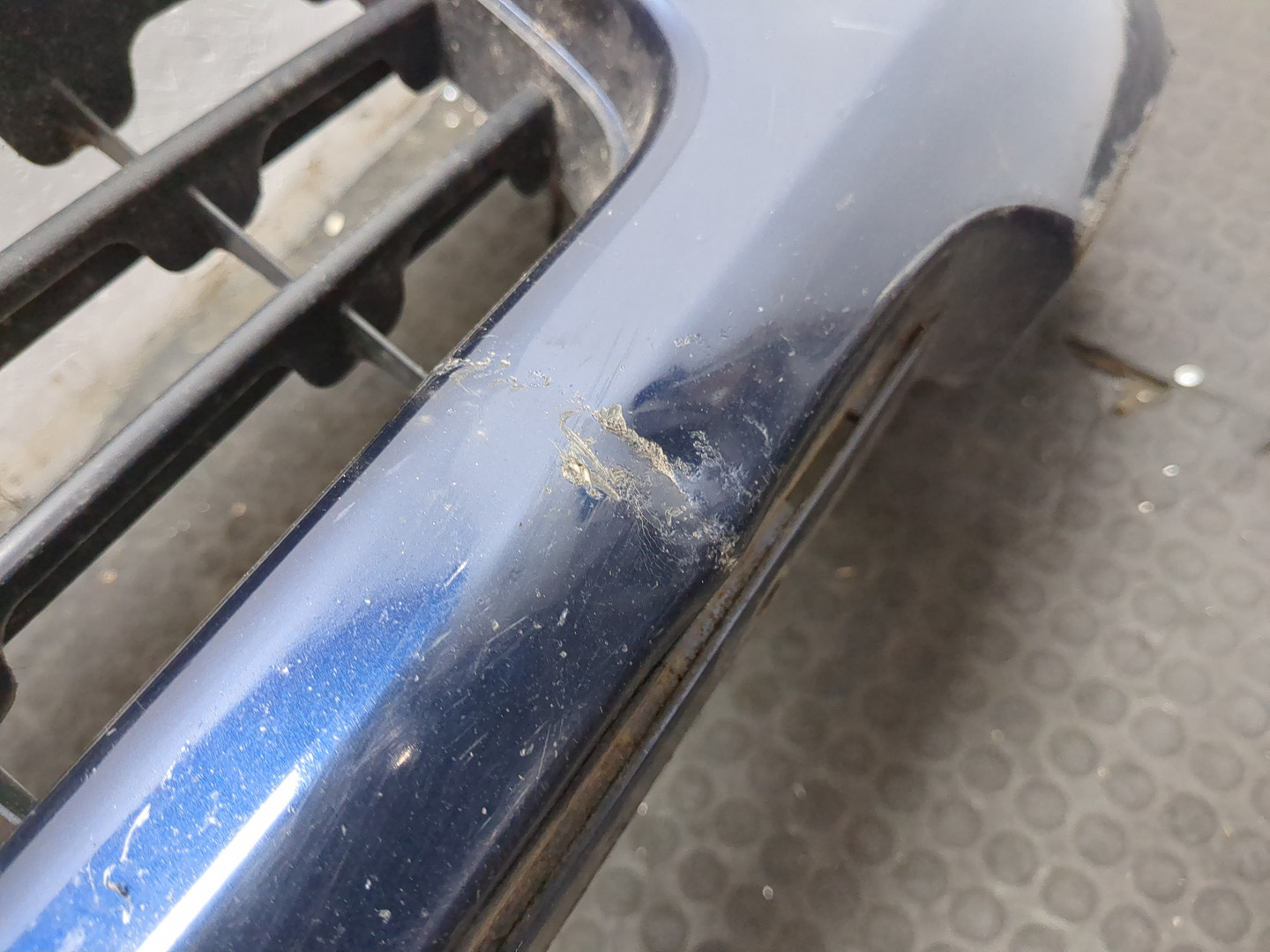 Бампер передний