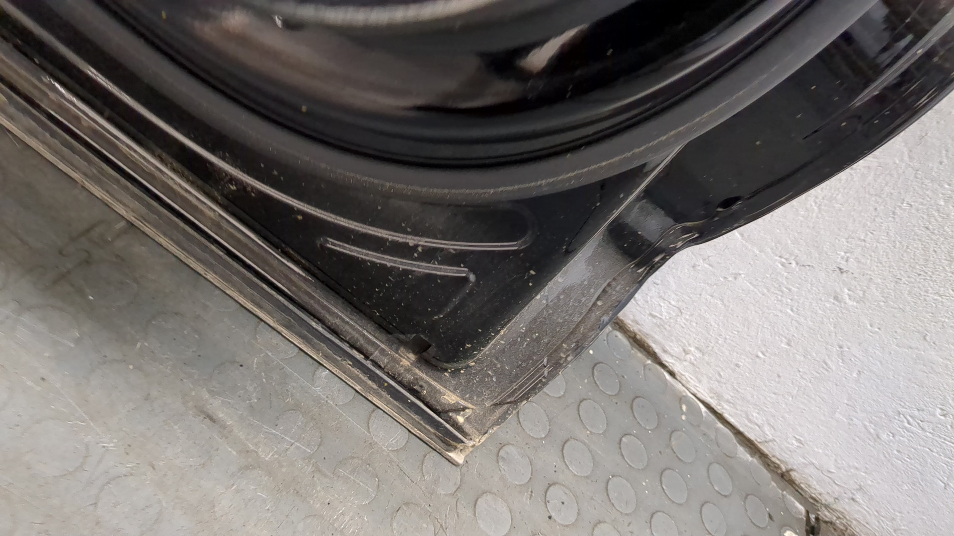 Дверь задняя левая