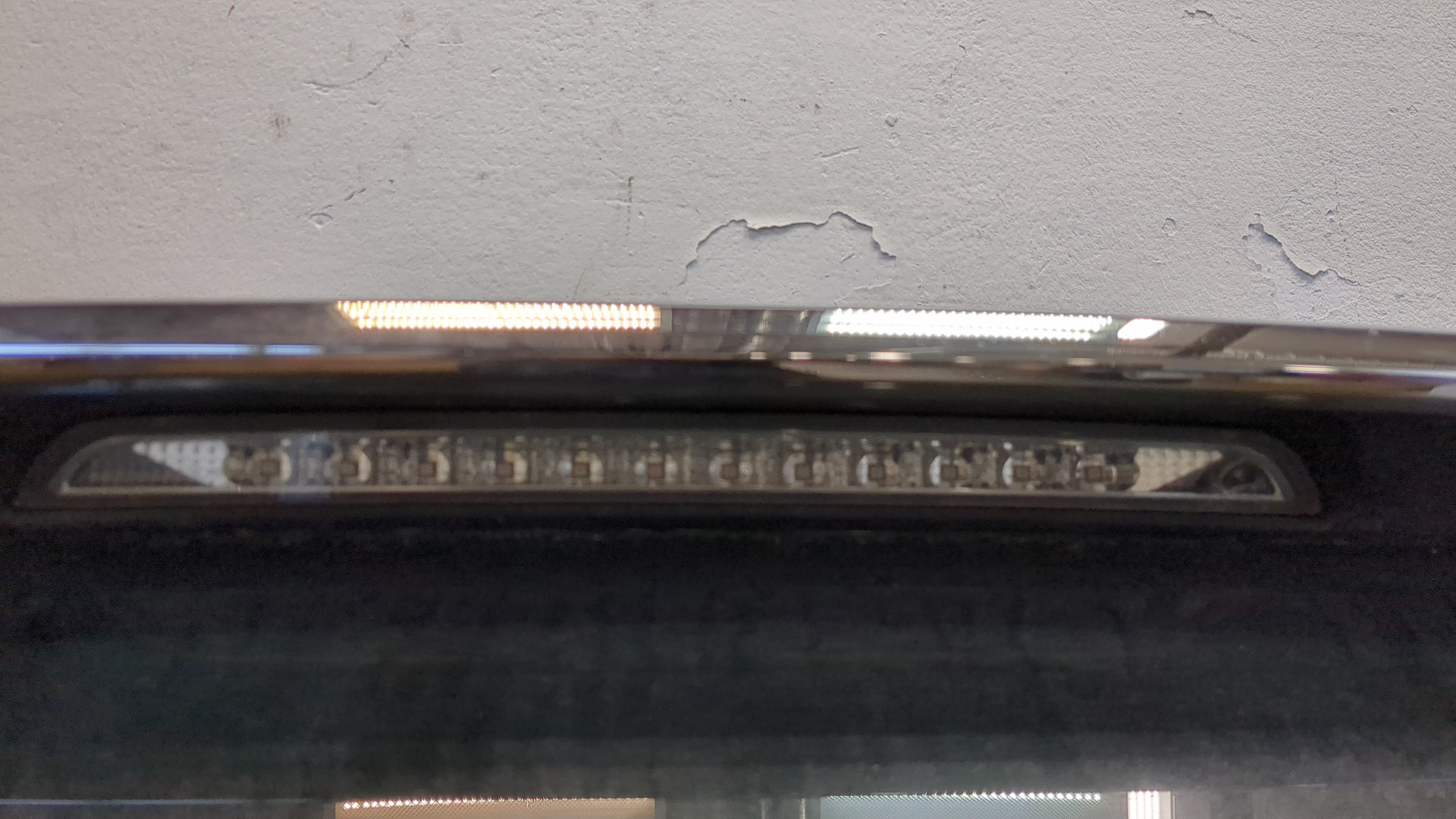 Дверь багажника