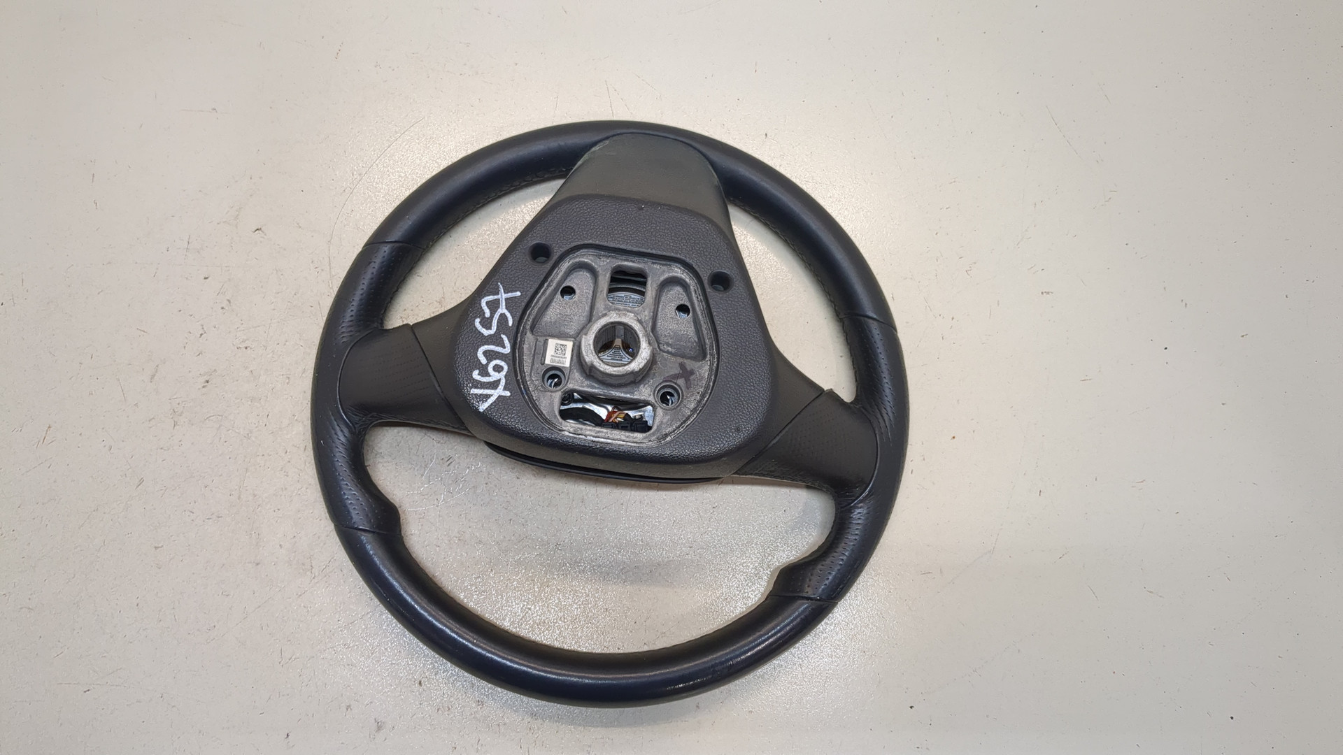 Рулевое колесо (руль)