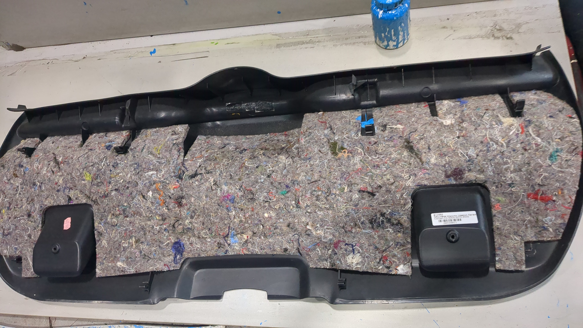 Обшивка двери багажника