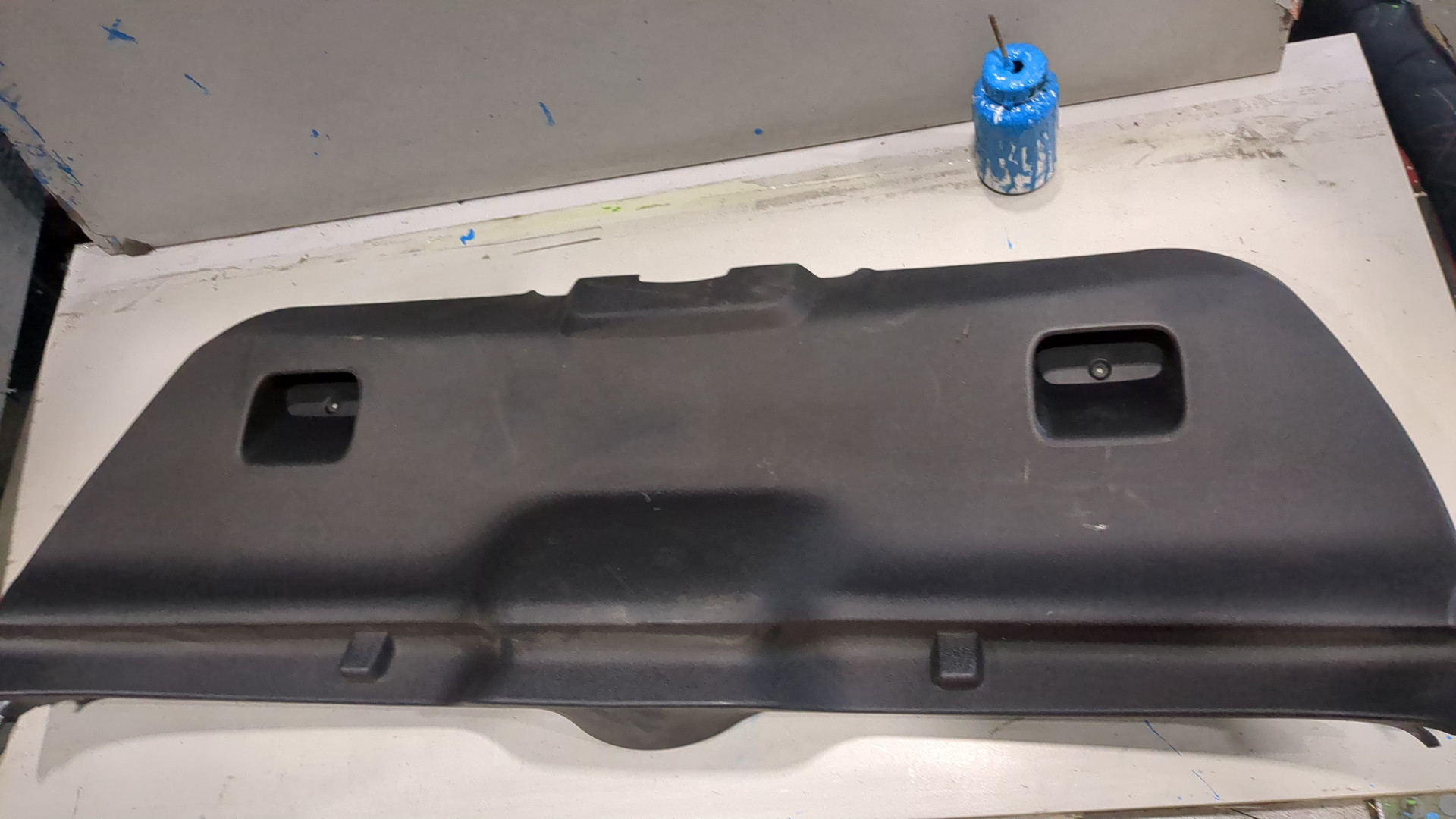 Обшивка двери багажника