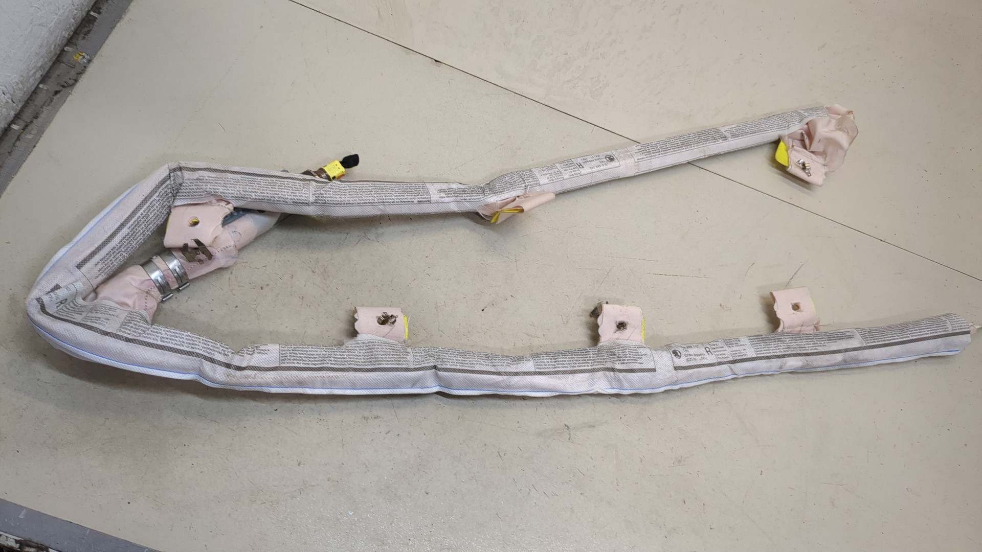 Подушка безопасности боковая (шторка)