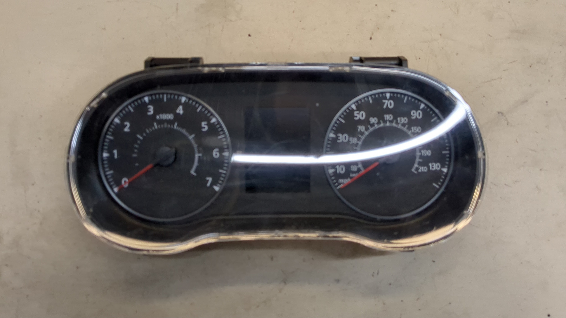 Панель приборов