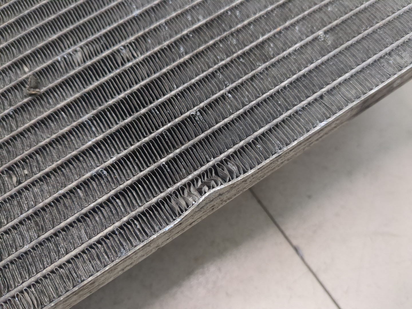 Радиатор кондиционера / конденсер