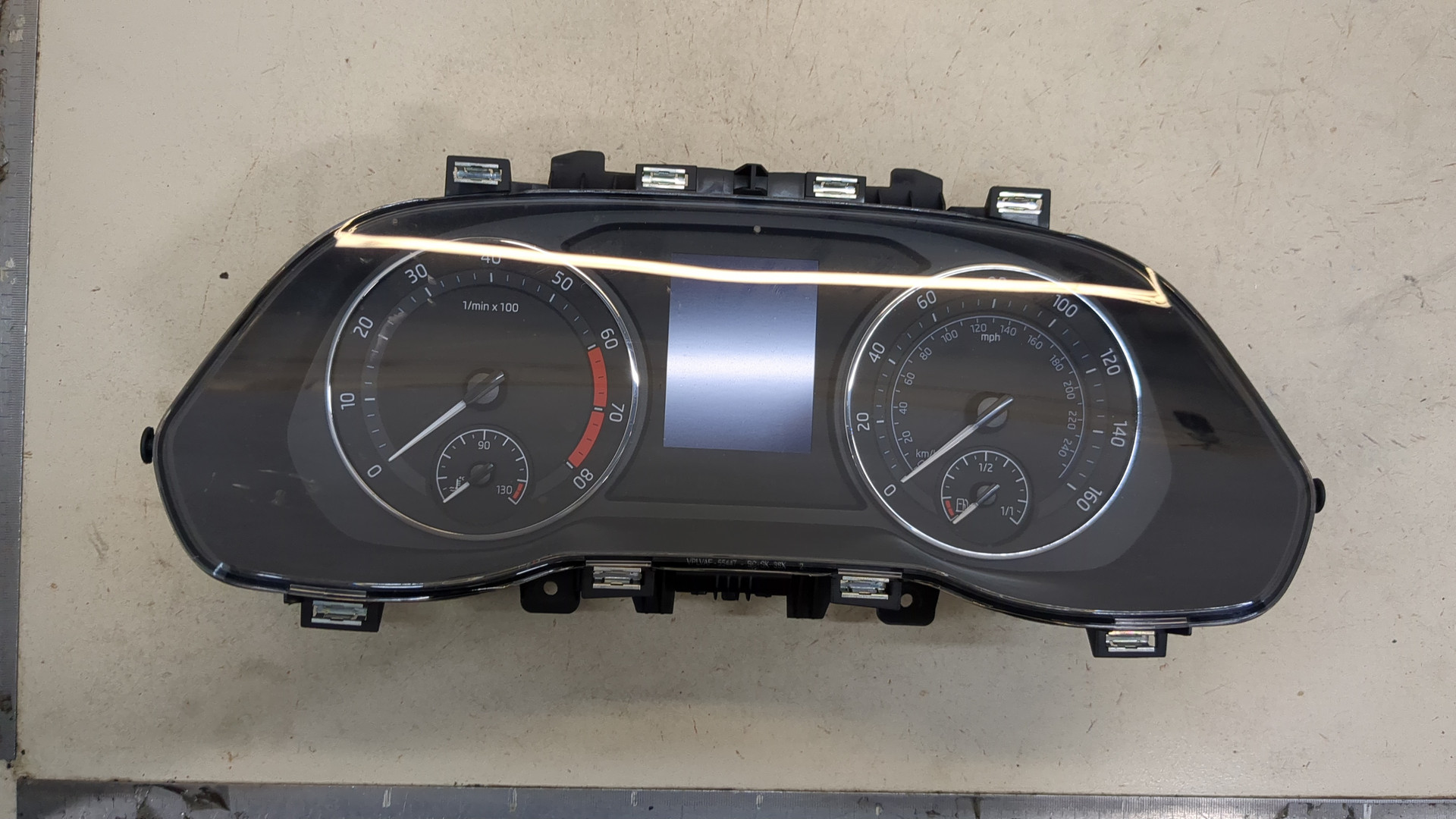 Панель приборов