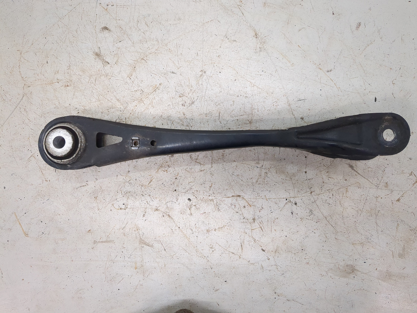 Рычаг задний