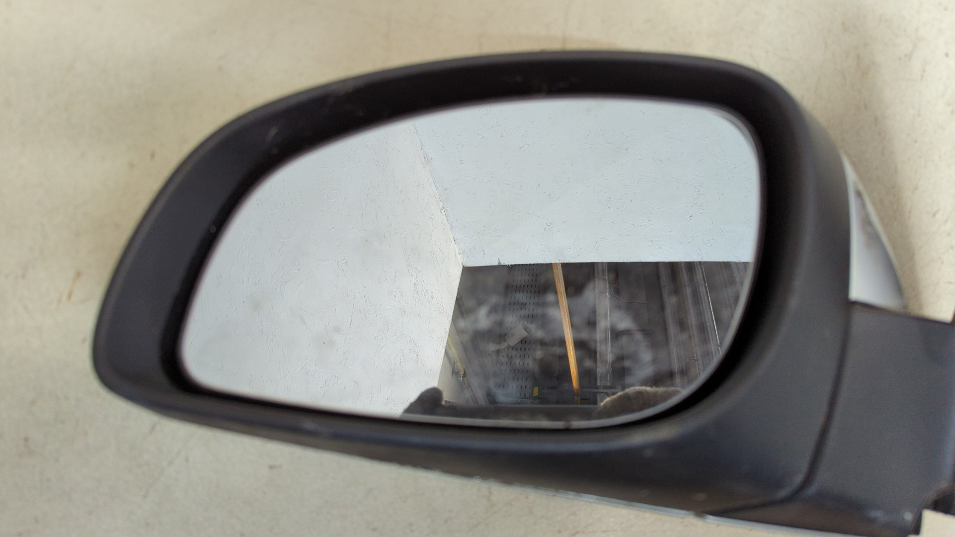 Зеркало левое электрическое