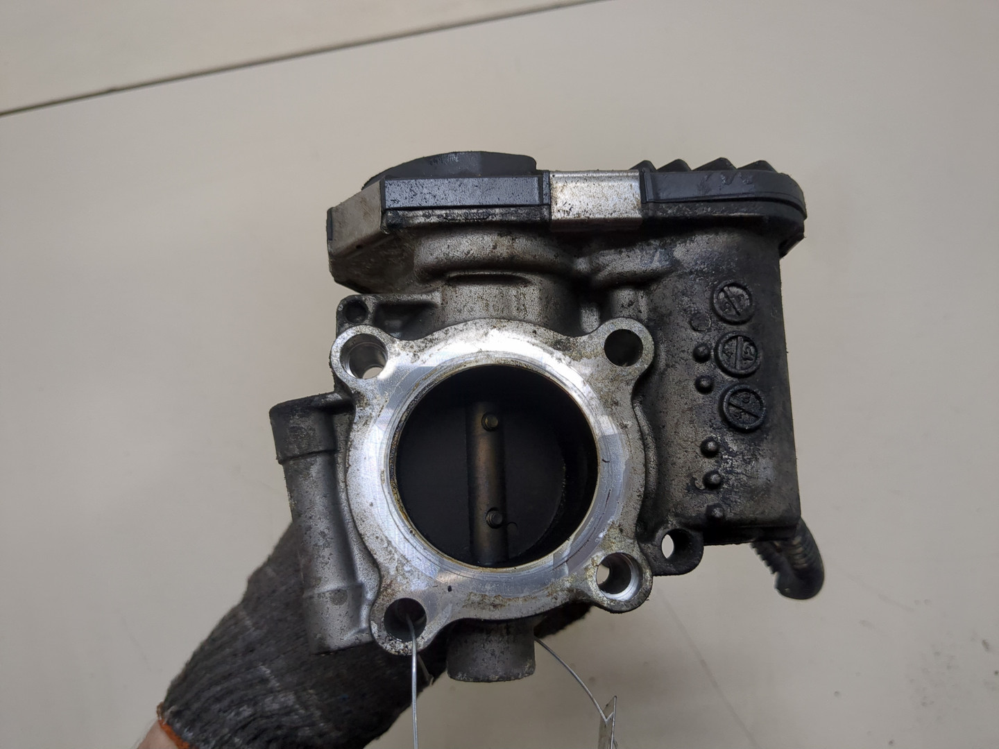 Заслонка дроссельная электрическая