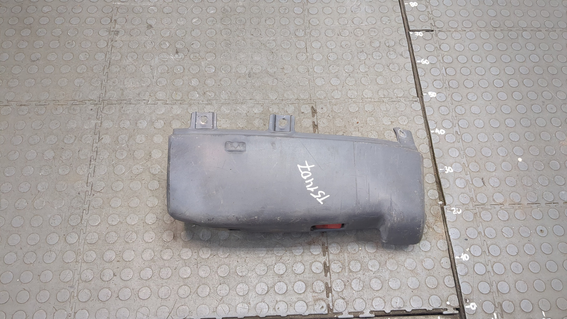 Накладка заднего бампера правая