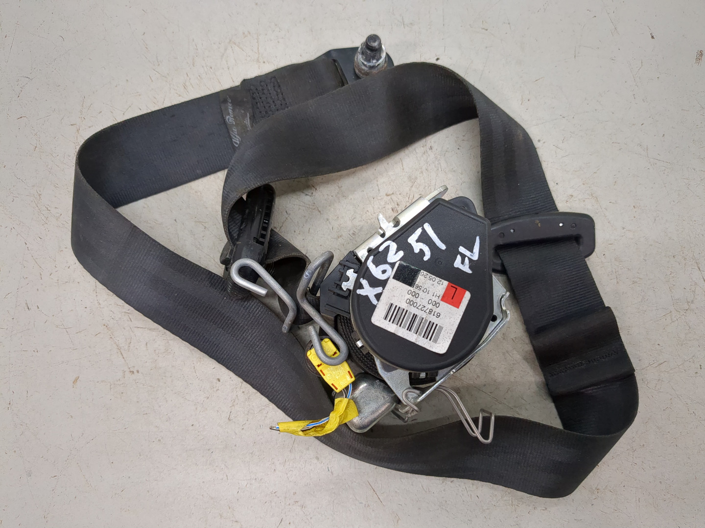 Ремень безопасности