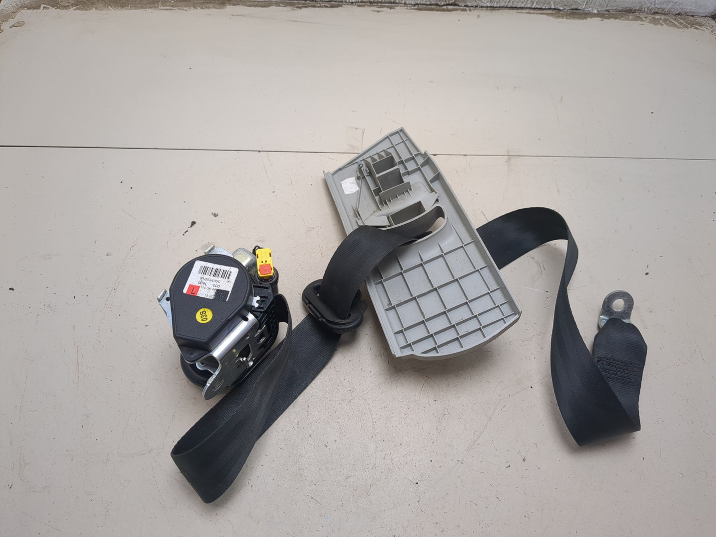 Ремень безопасности