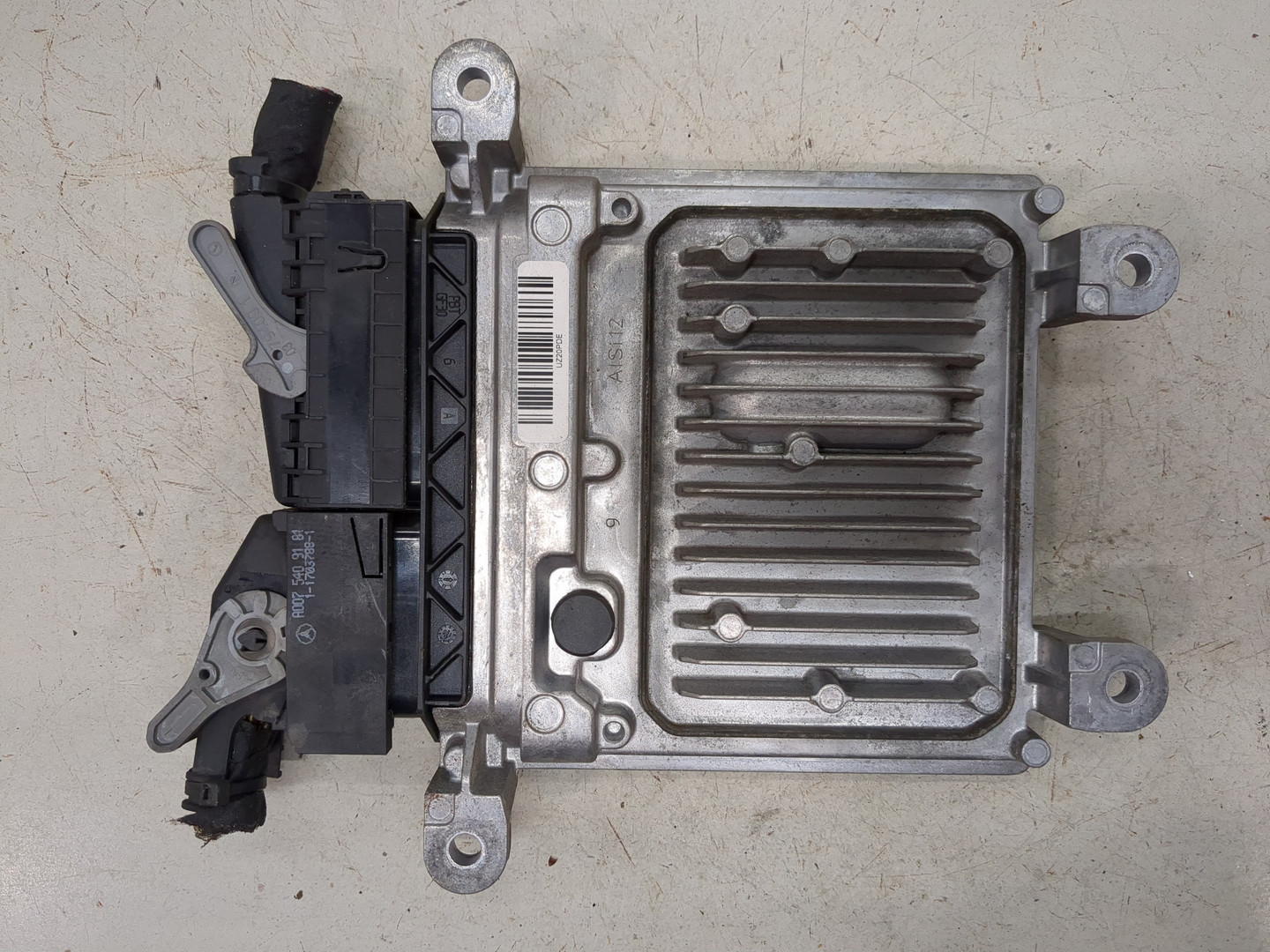 Блок управления двигателем