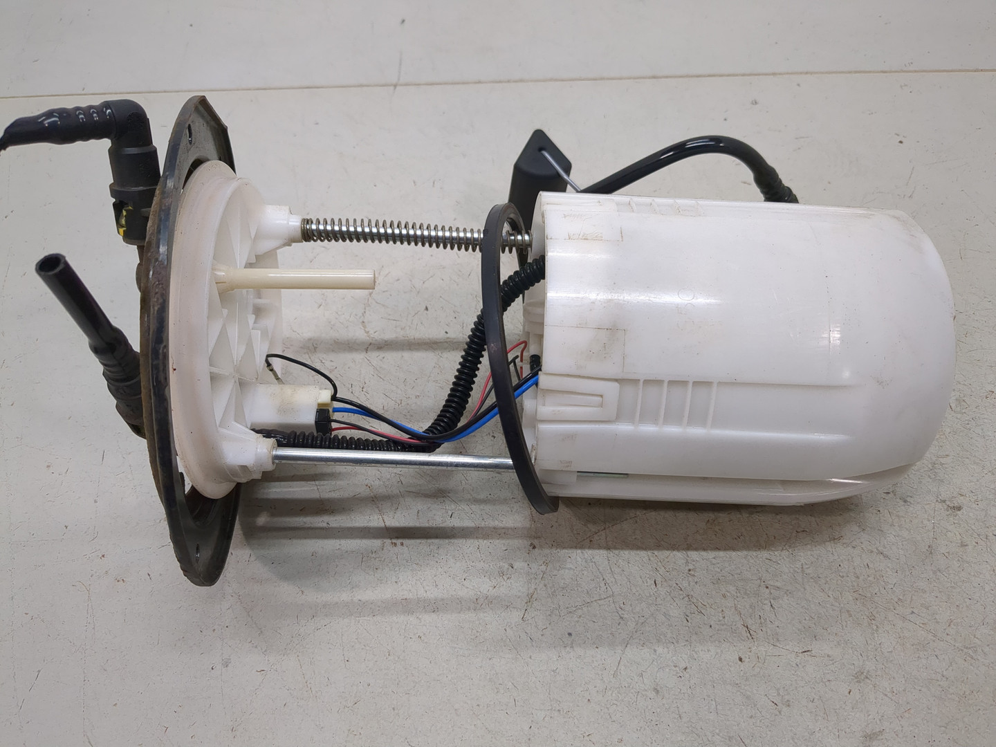 Насос топливный электрический