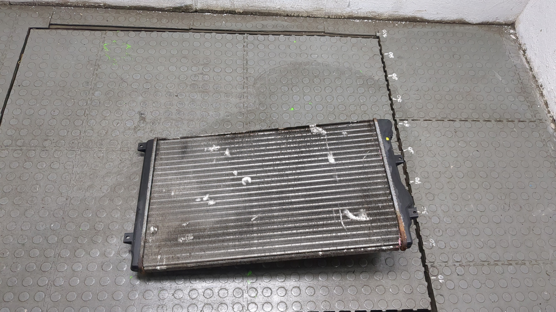 Радиатор охлаждения двигателя основной