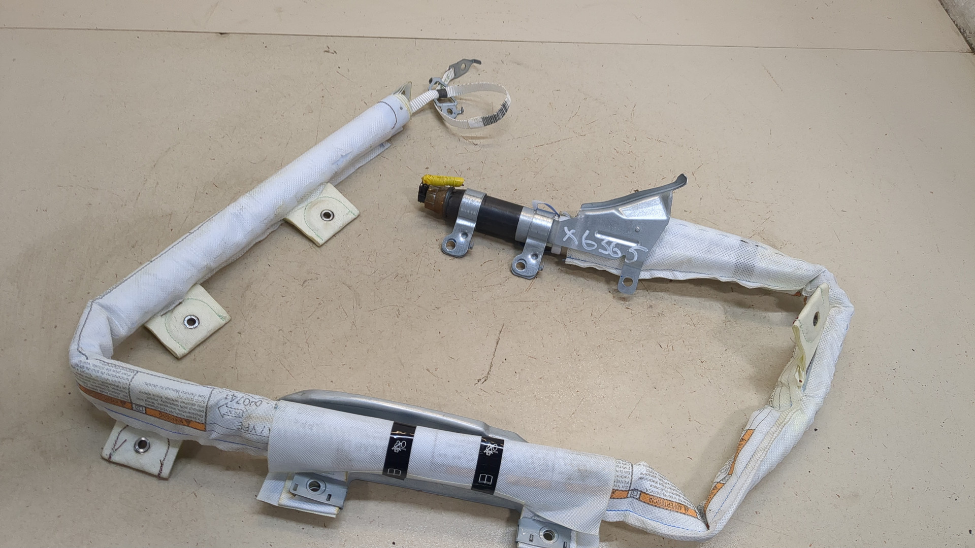 Подушка безопасности боковая (шторка)