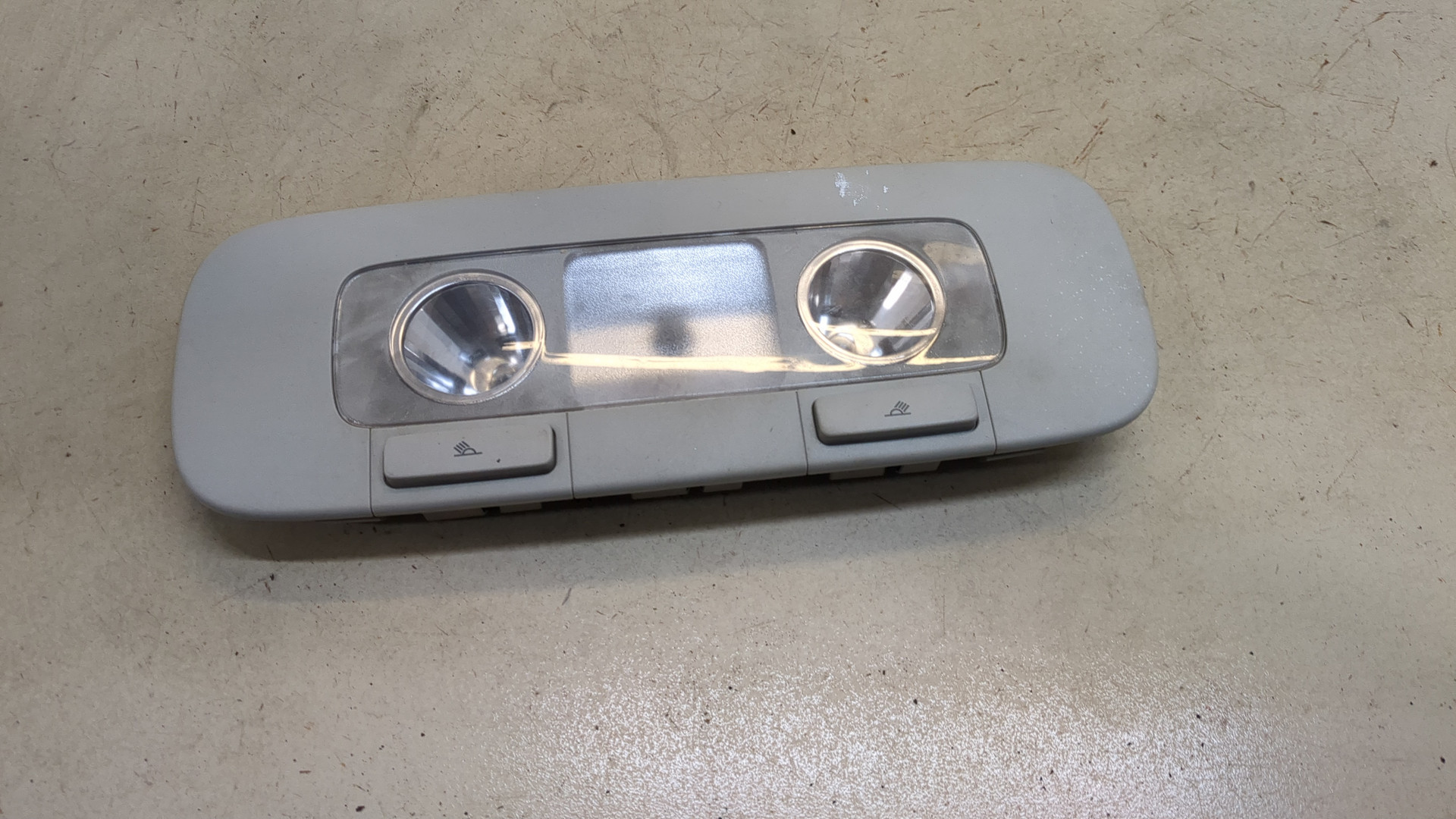 Плафон салонный