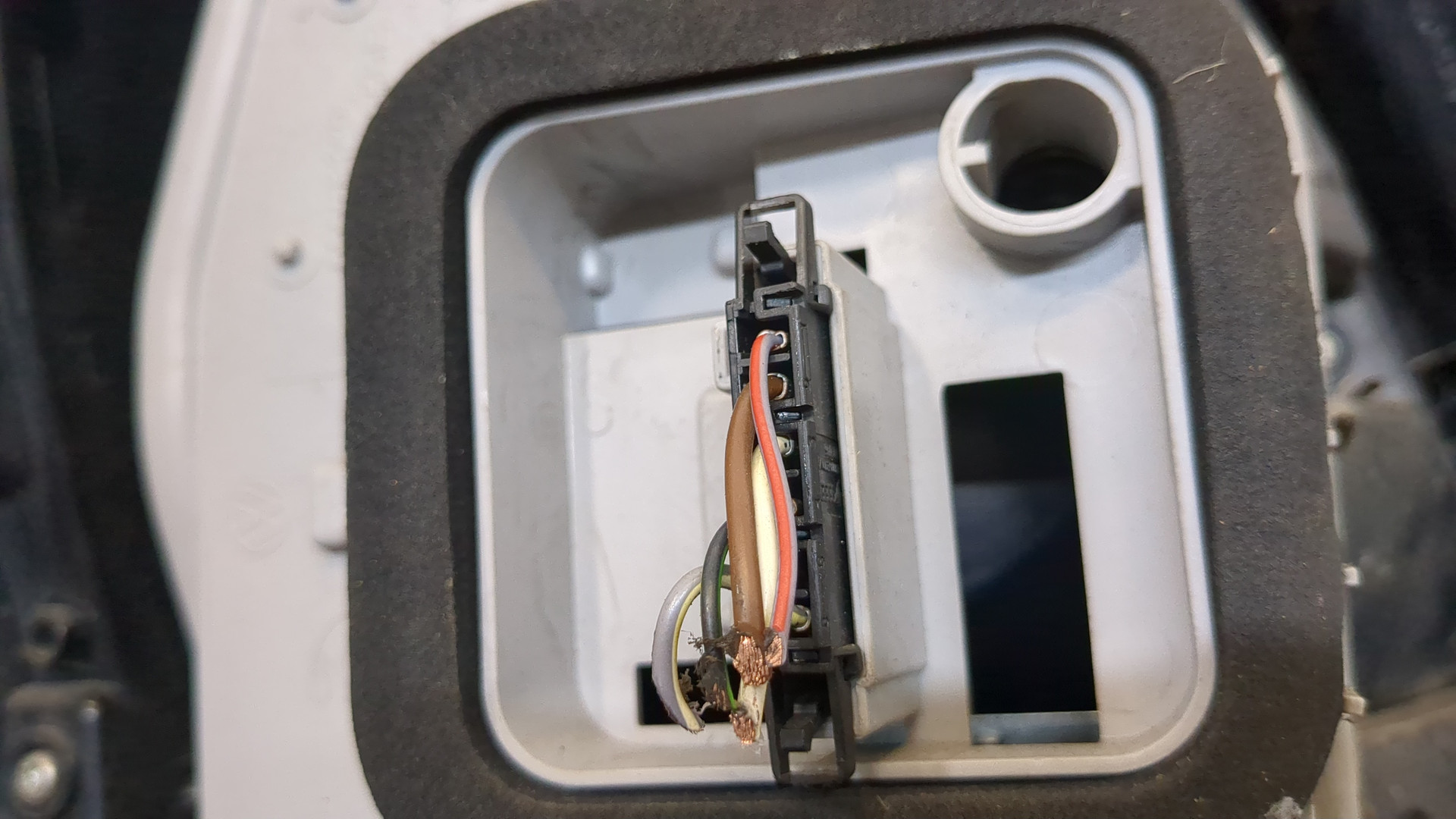 Фонарь задний правый