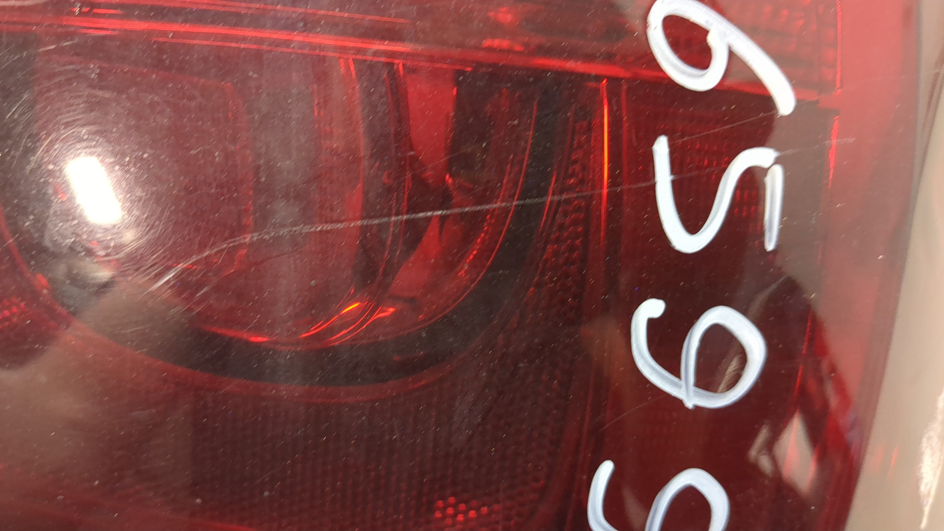 Фонарь задний правый