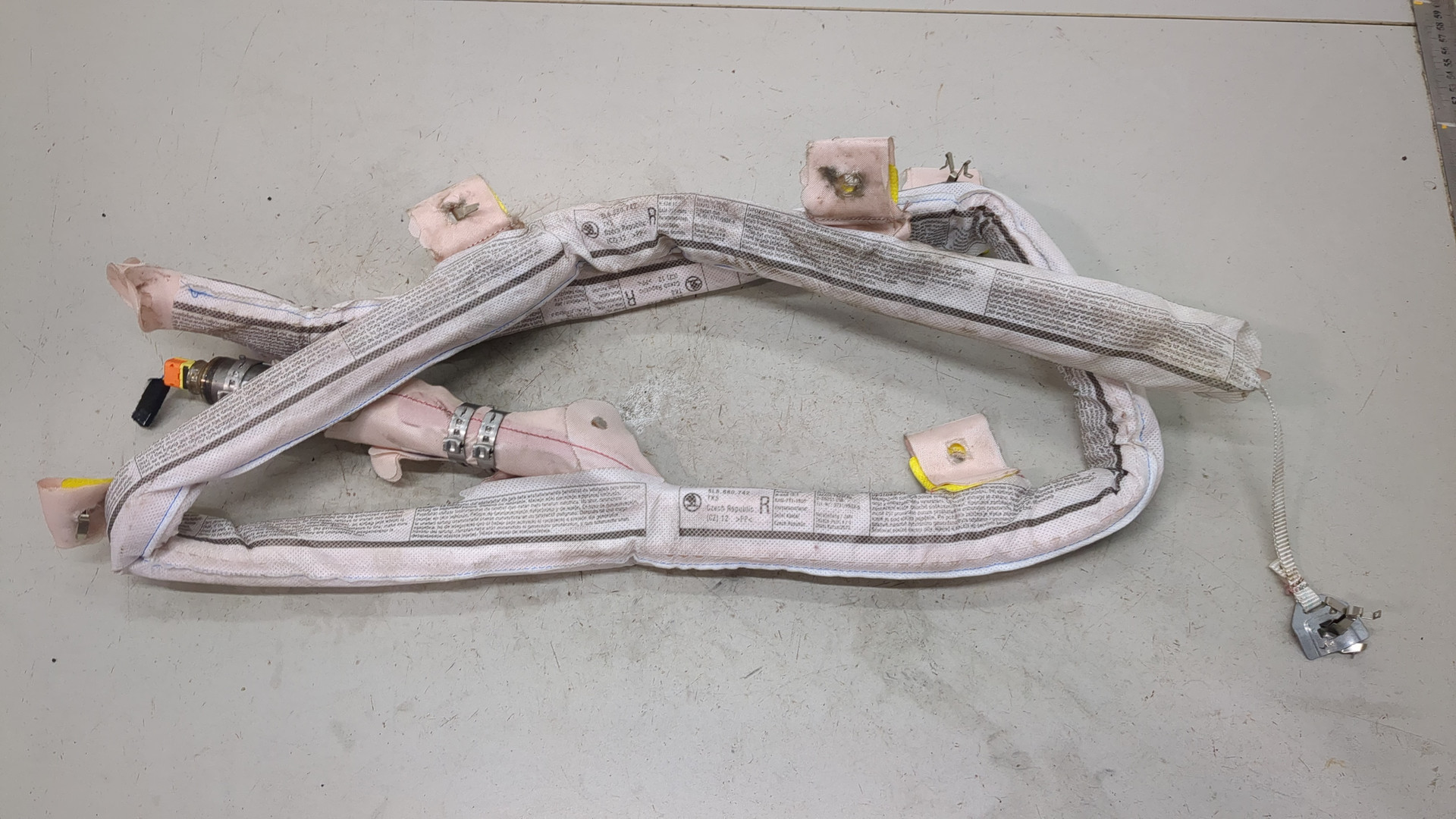 Подушка безопасности боковая (шторка)