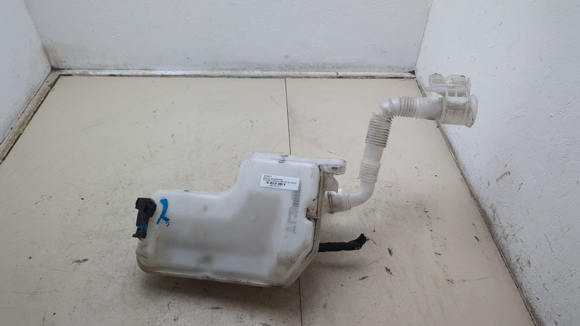 Бачок омывателя лобового стекла