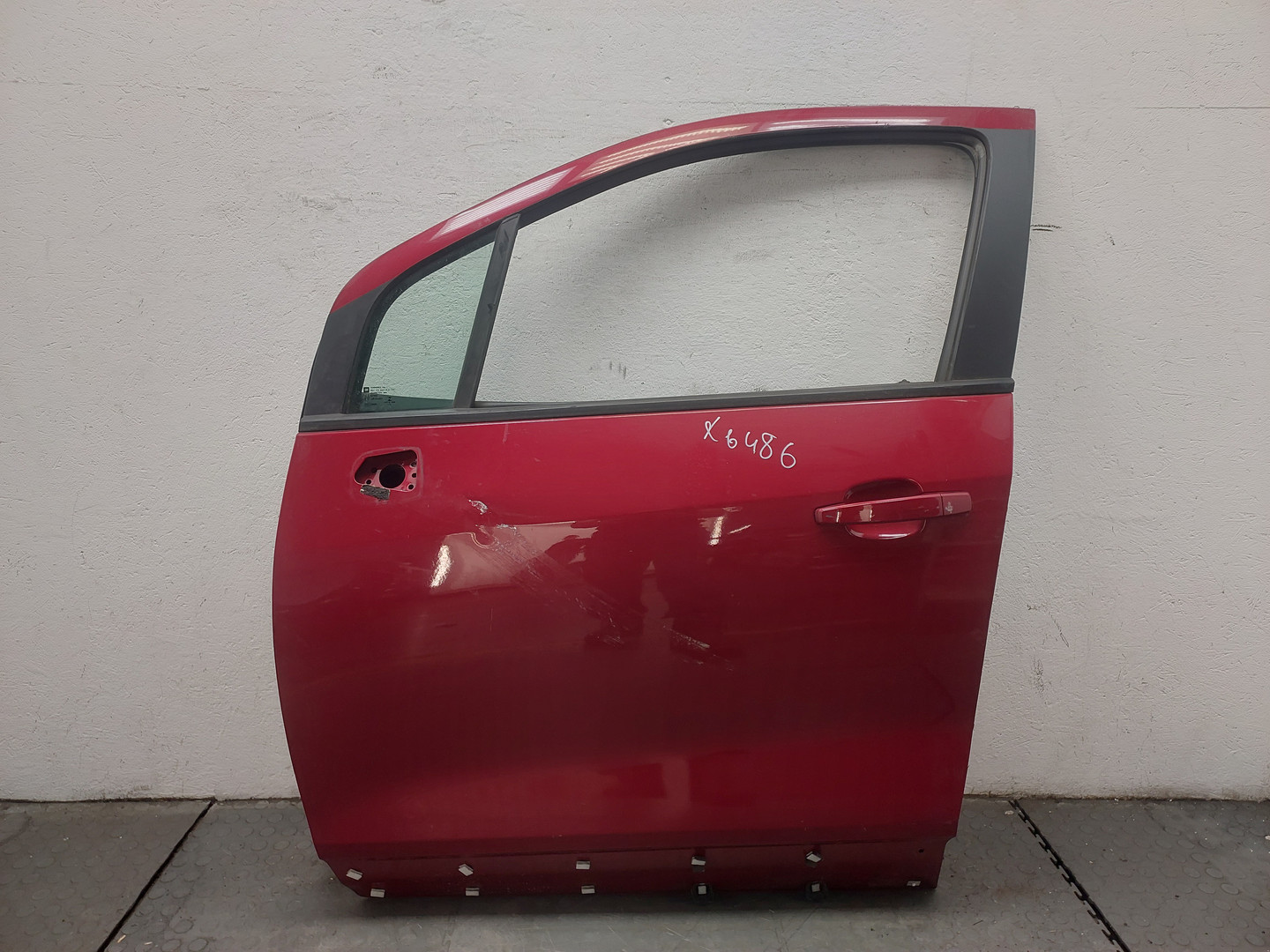 Дверь передняя левая