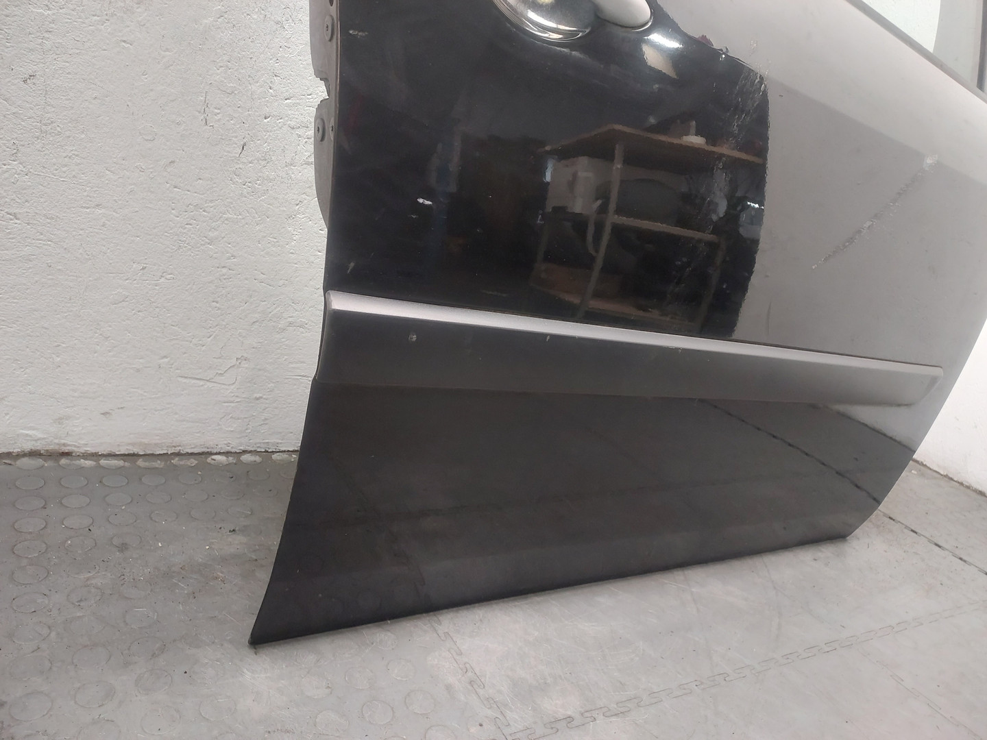 Дверь передняя правая