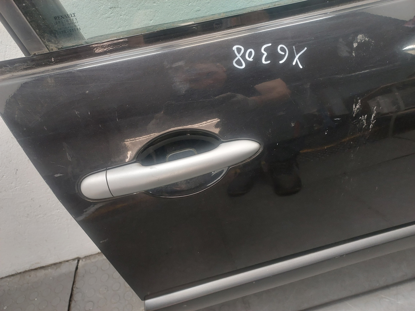 Дверь передняя правая