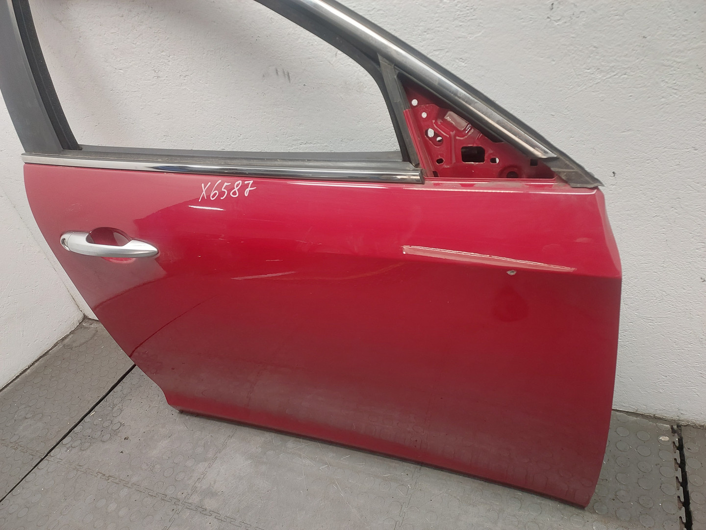 Дверь передняя правая