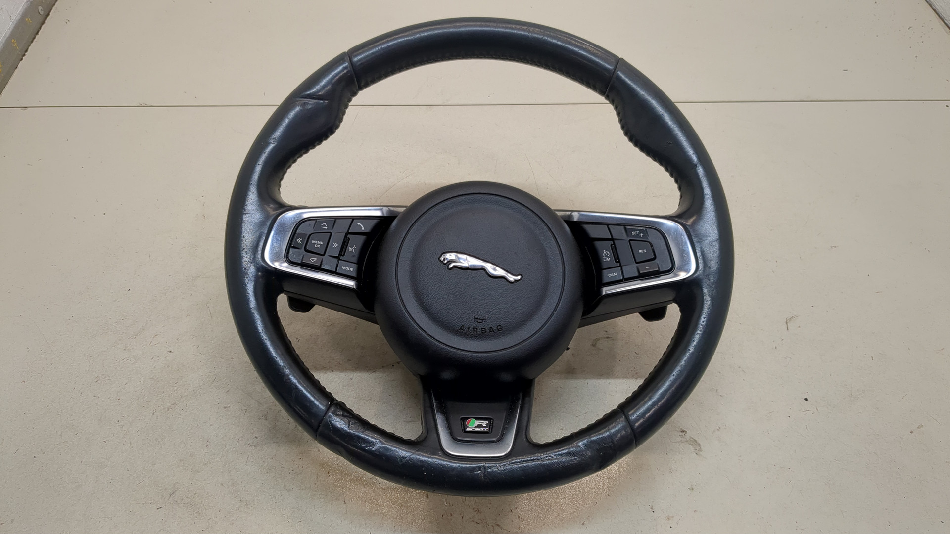 Рулевое колесо (руль)