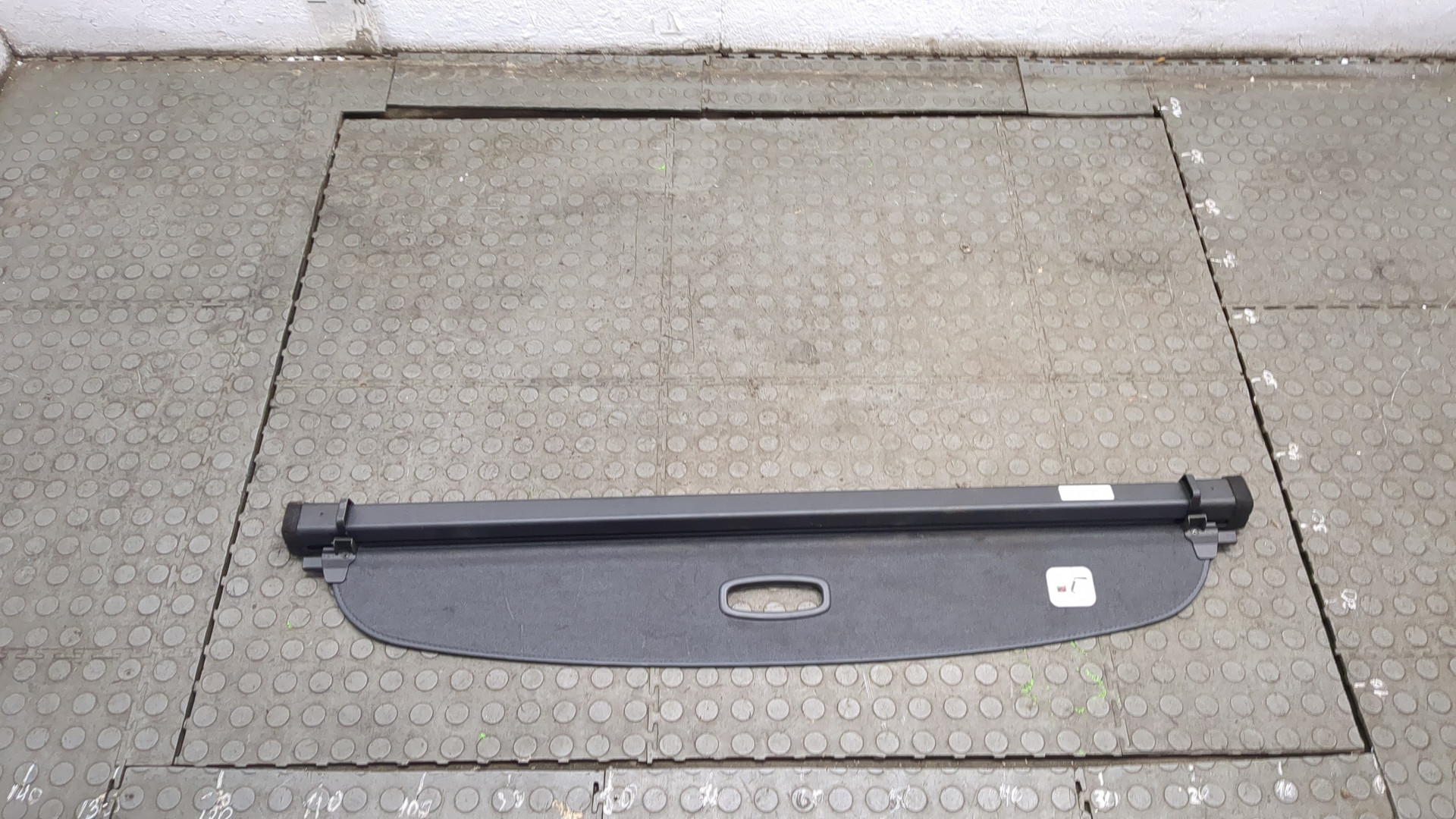 Шторка багажника