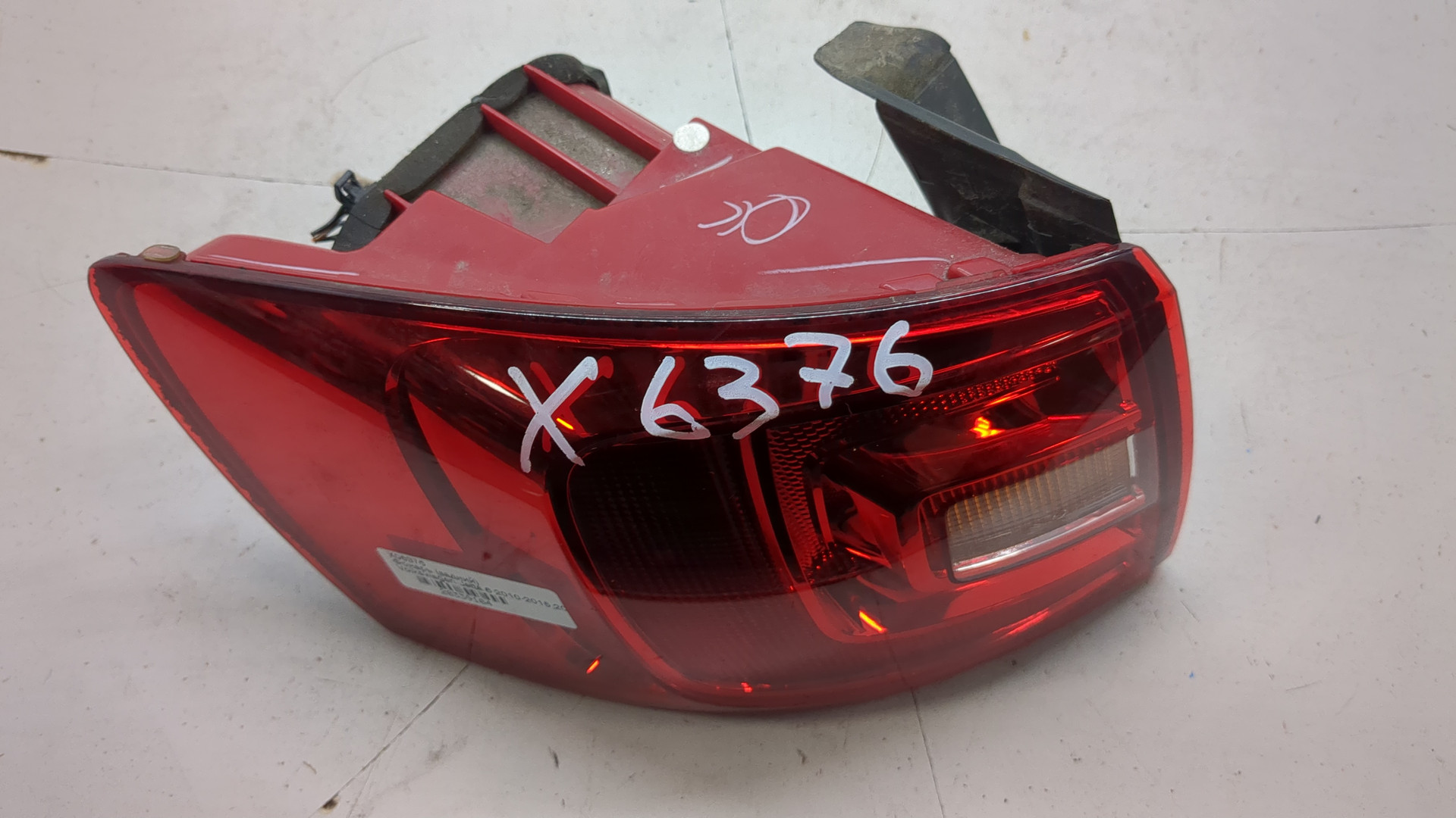 Фонарь задний левый