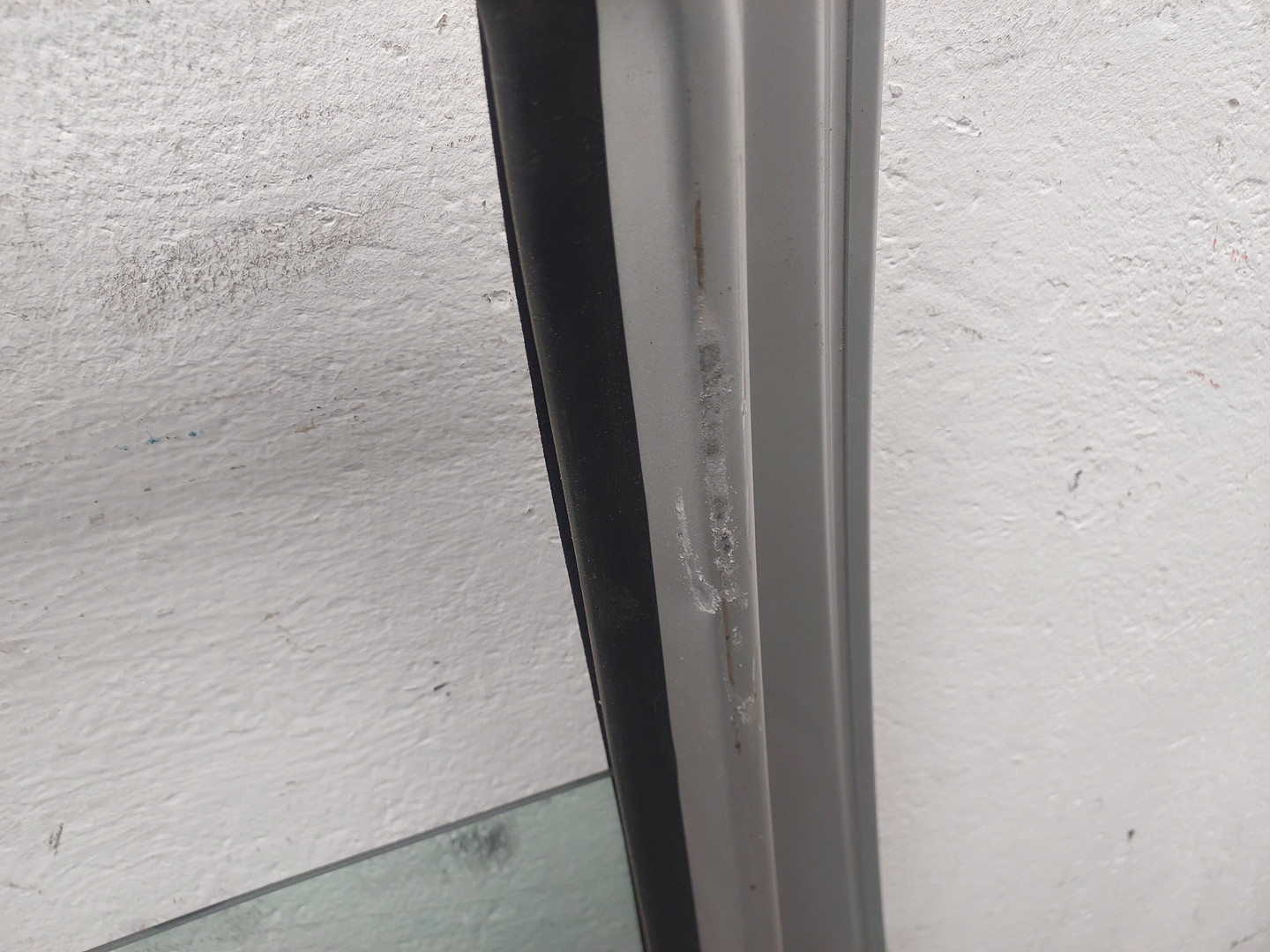 Дверь задняя левая